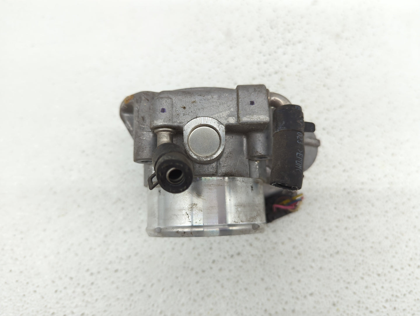 2011-2015 Kia Optima Throttle Body P/N:35100-2G700 Fits Fits 2011 2012 2013 2014 2015 2016 OEM Used Auto Parts - Oemusedauto