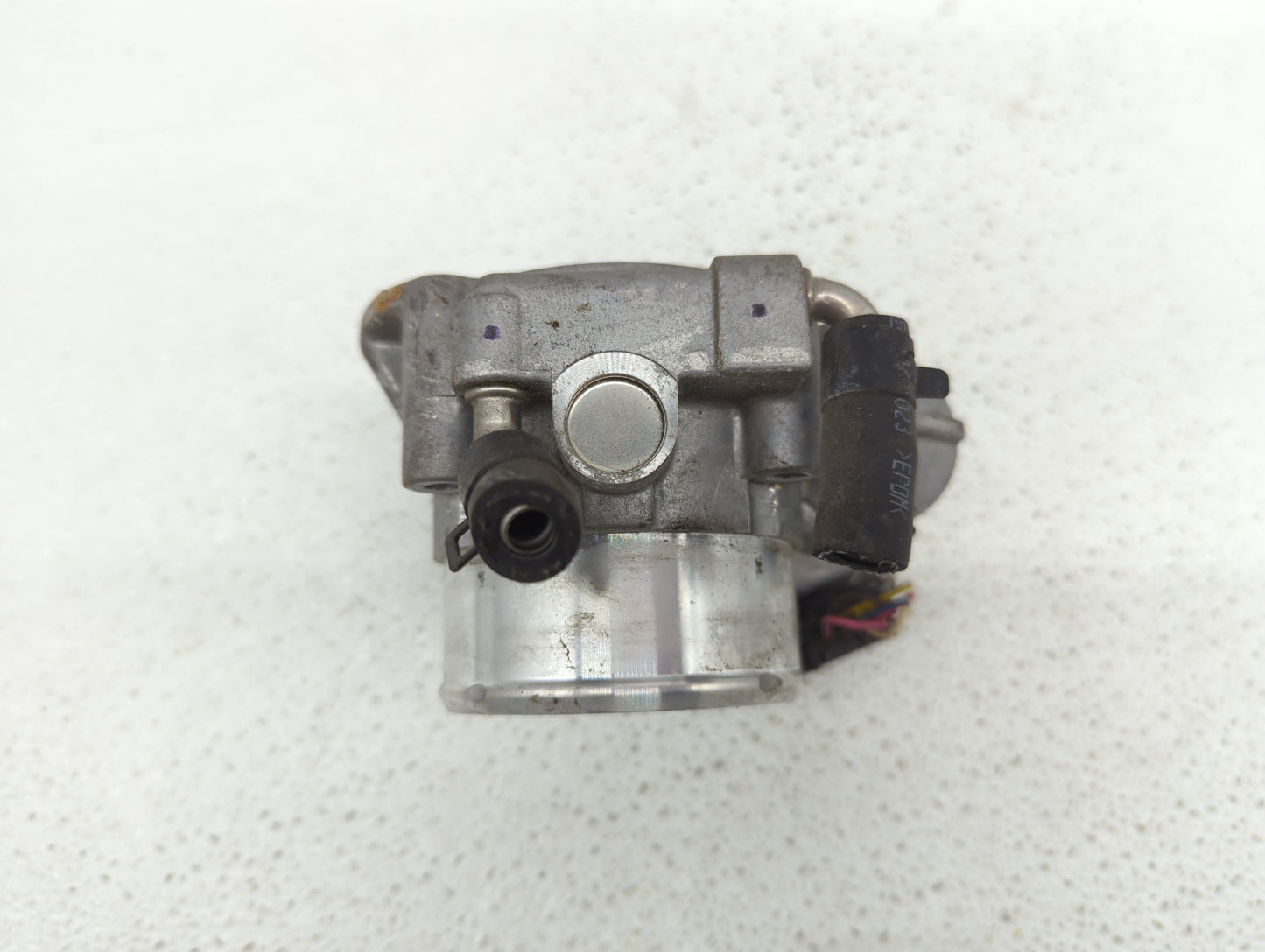 2011-2015 Kia Optima Throttle Body P/N:35100-2G700 Fits Fits 2011 2012 2013 2014 2015 2016 OEM Used Auto Parts - Oemusedauto