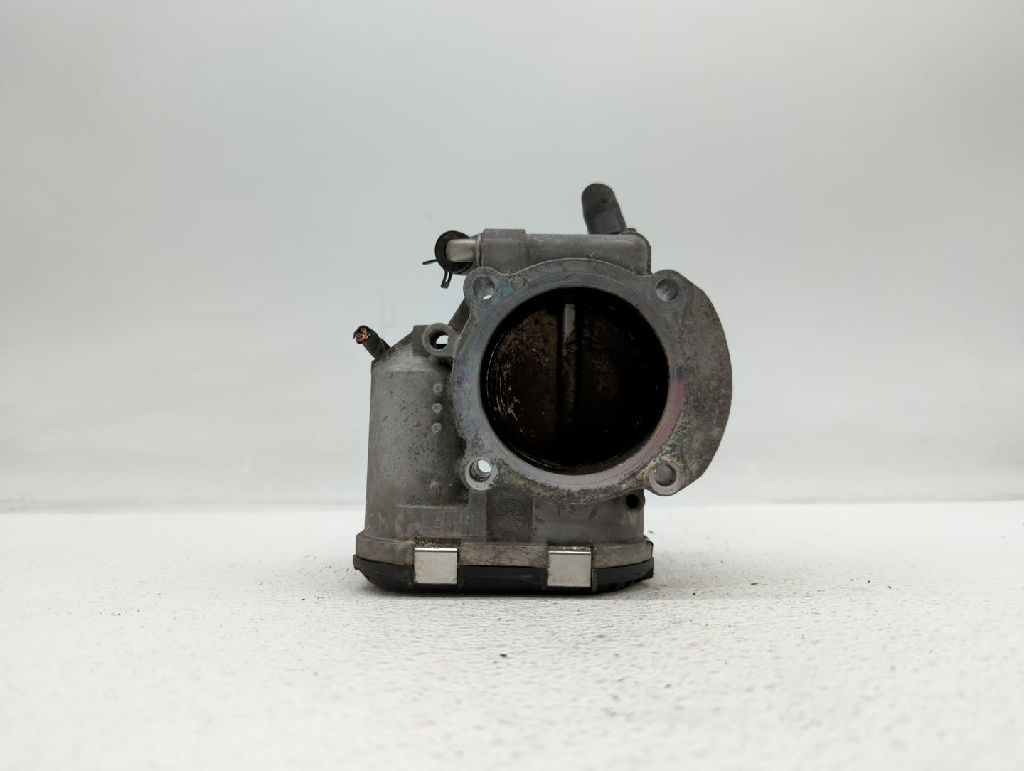 2011-2015 Kia Optima Throttle Body P/N:904501 0001 35100-2G700 Fits Fits 2011 2012 2013 2014 2015 2016 OEM Used Auto Parts -