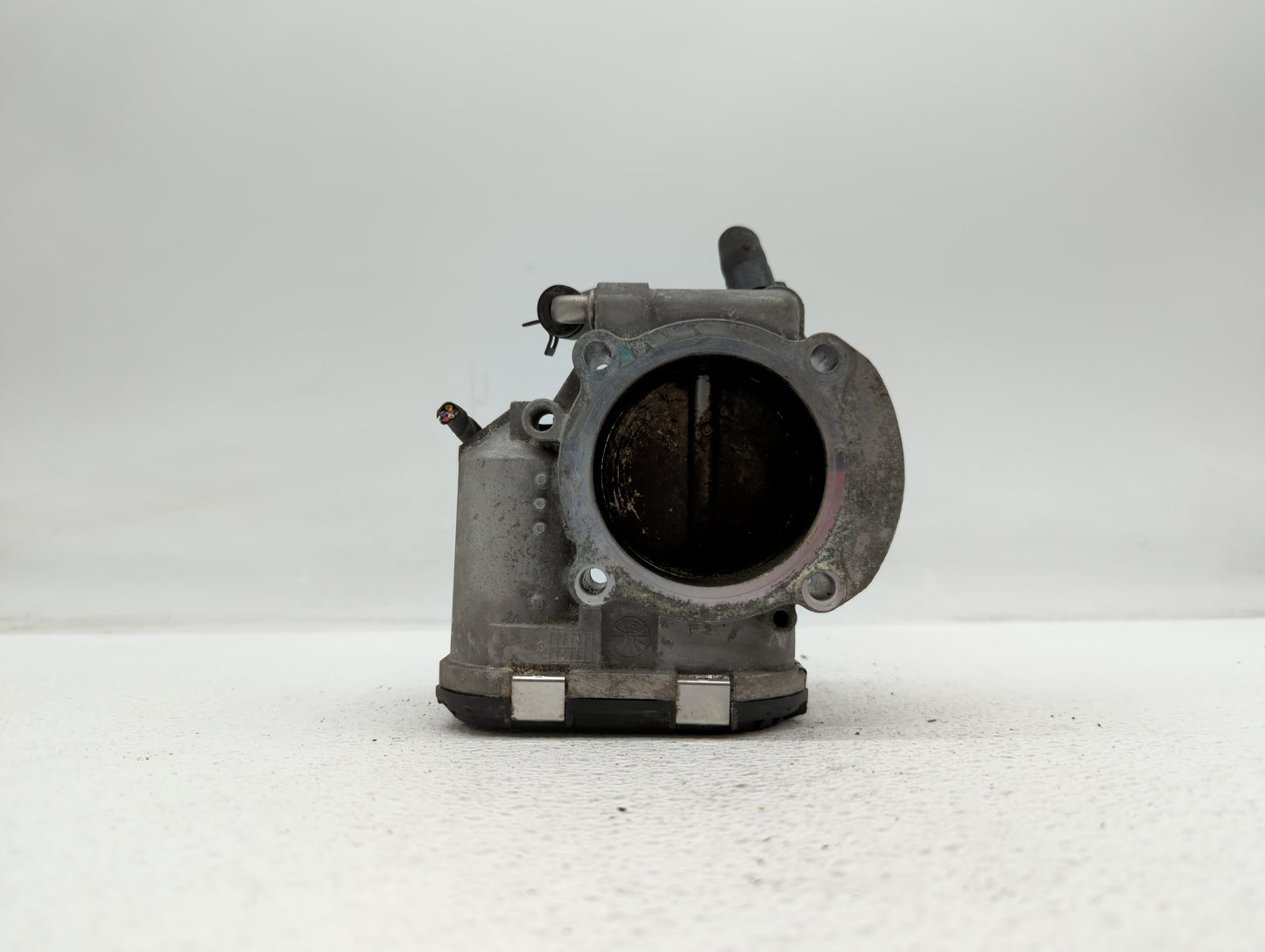 2011-2015 Kia Optima Throttle Body P/N:904501 0001 35100-2G700 Fits Fits 2011 2012 2013 2014 2015 2016 OEM Used Auto Parts -