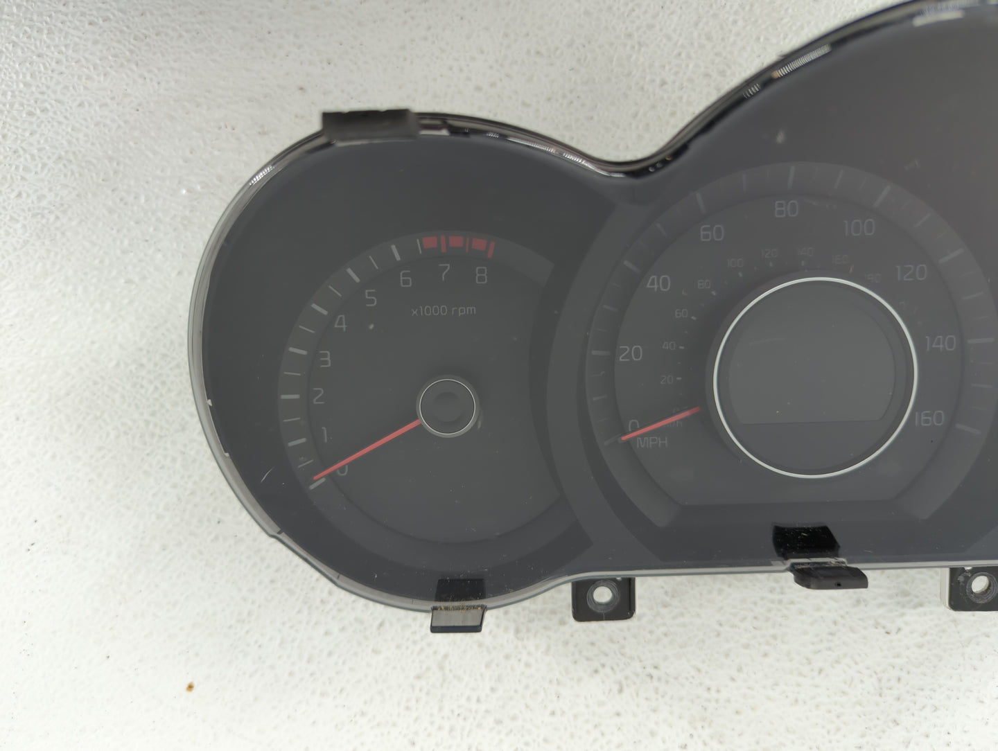 2014-2015 Kia Optima Instrument Cluster Speedometer Gauges P/N:94031-2T270 Fits Fits 2014 2015 OEM Used Auto Parts - Oemused