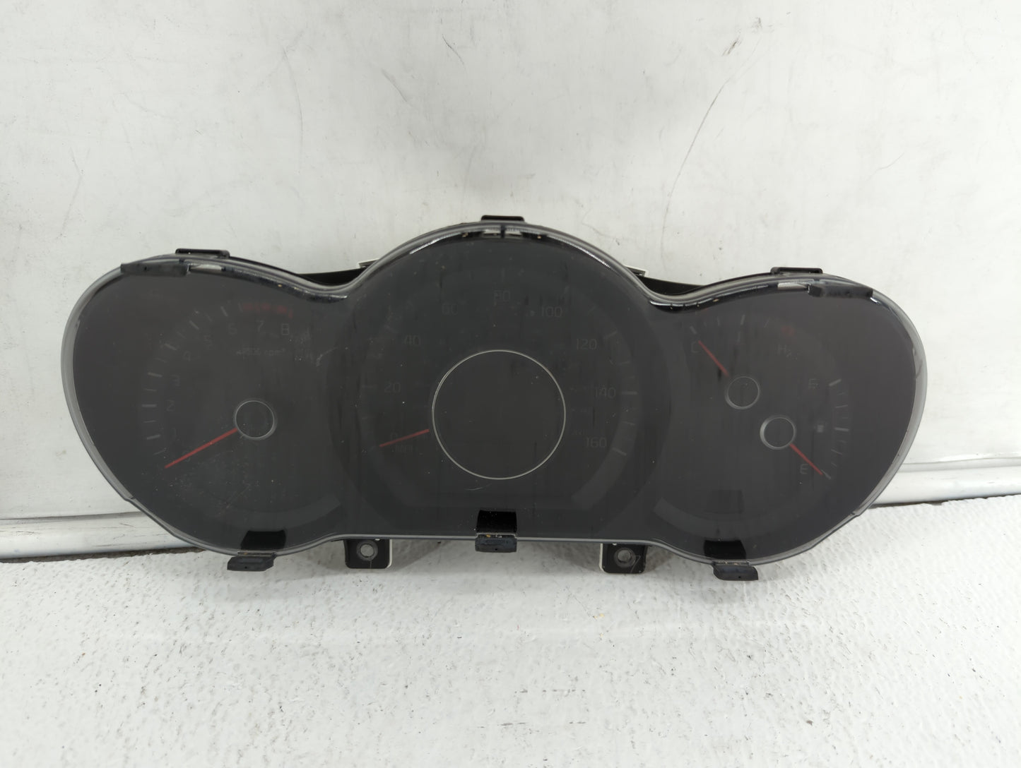 2014-2015 Kia Optima Instrument Cluster Speedometer Gauges P/N:94031-2T270 Fits Fits 2014 2015 OEM Used Auto Parts - Oemused