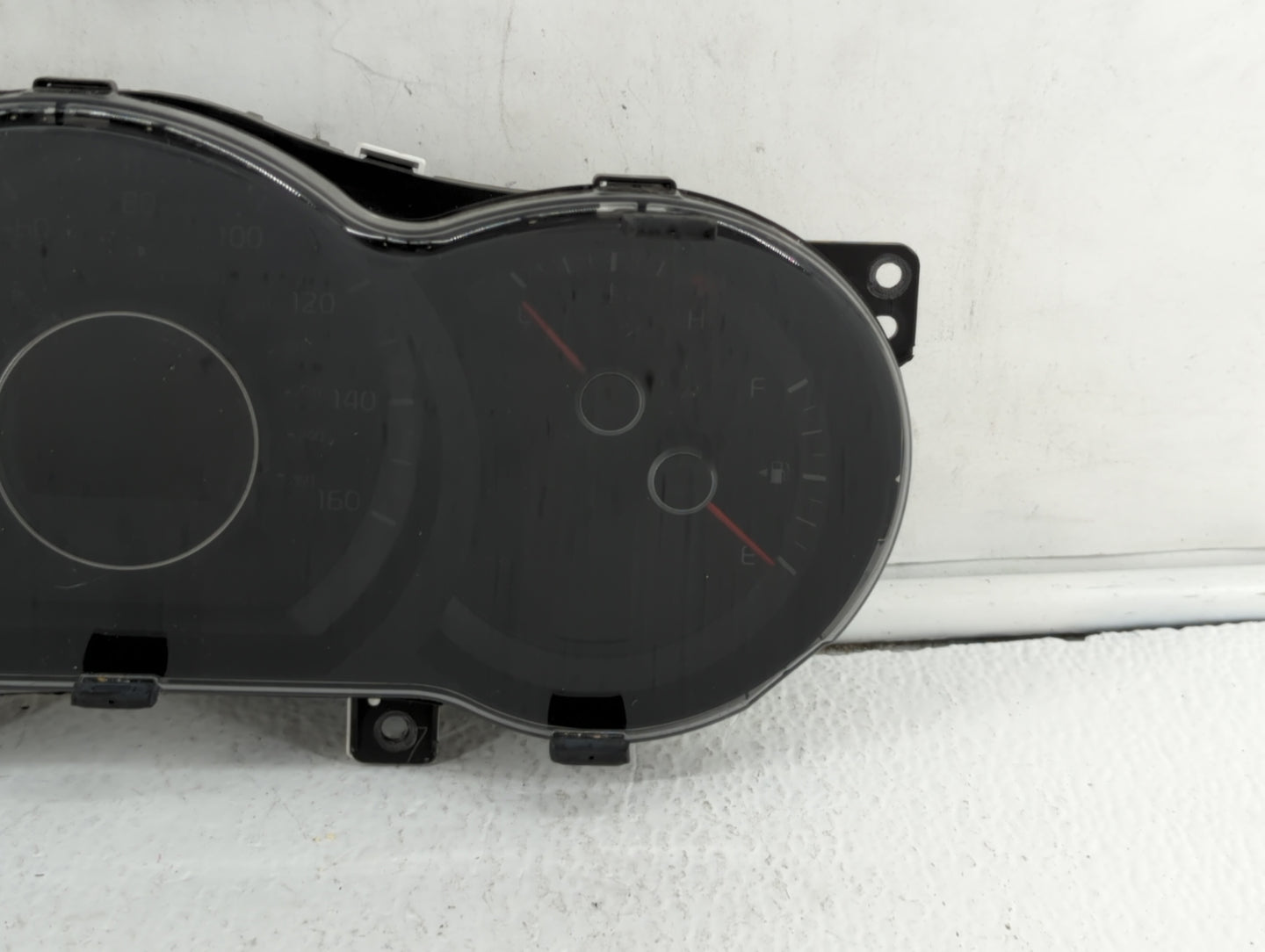2014-2015 Kia Optima Instrument Cluster Speedometer Gauges P/N:94031-2T270 Fits Fits 2014 2015 OEM Used Auto Parts - Oemused