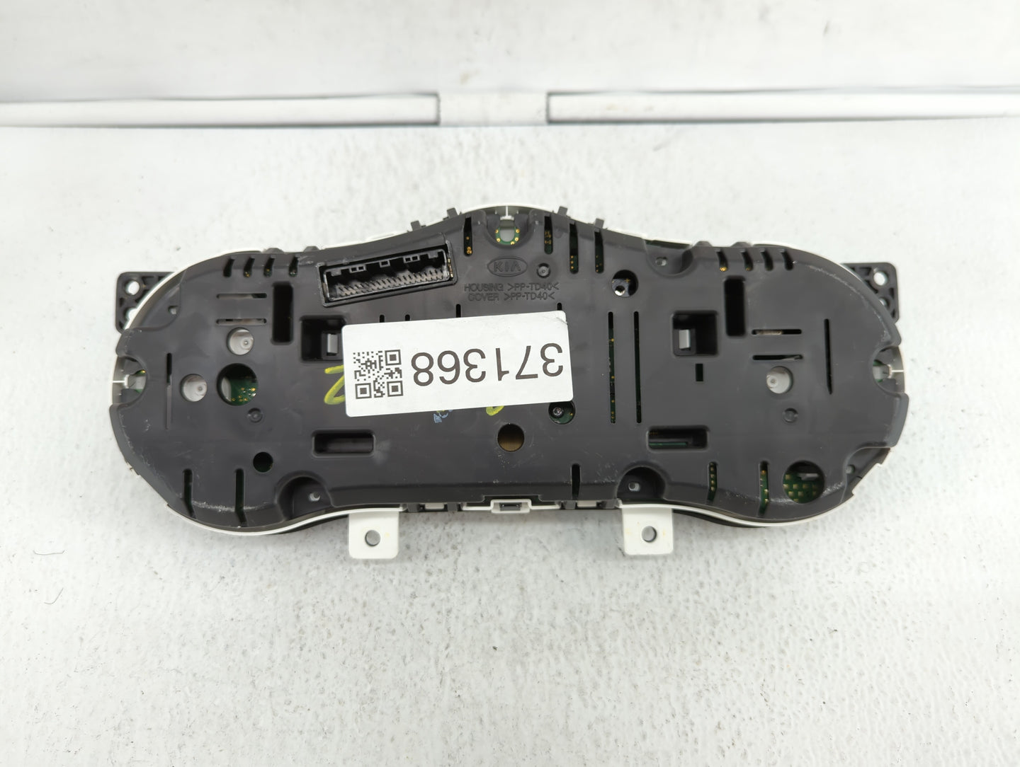 2014-2015 Kia Optima Instrument Cluster Speedometer Gauges P/N:94031-2T270 Fits Fits 2014 2015 OEM Used Auto Parts - Oemused