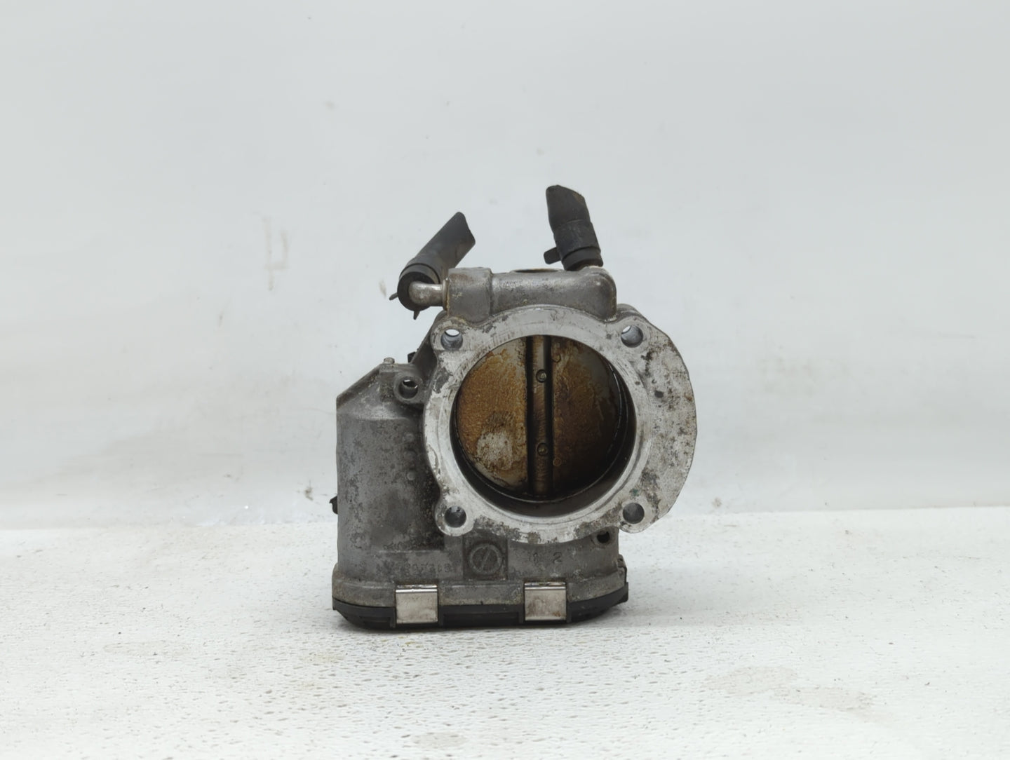 2011-2015 Kia Optima Throttle Body P/N:904501 0001 35100-2G700 Fits Fits 2011 2012 2013 2014 2015 2016 OEM Used Auto Parts -