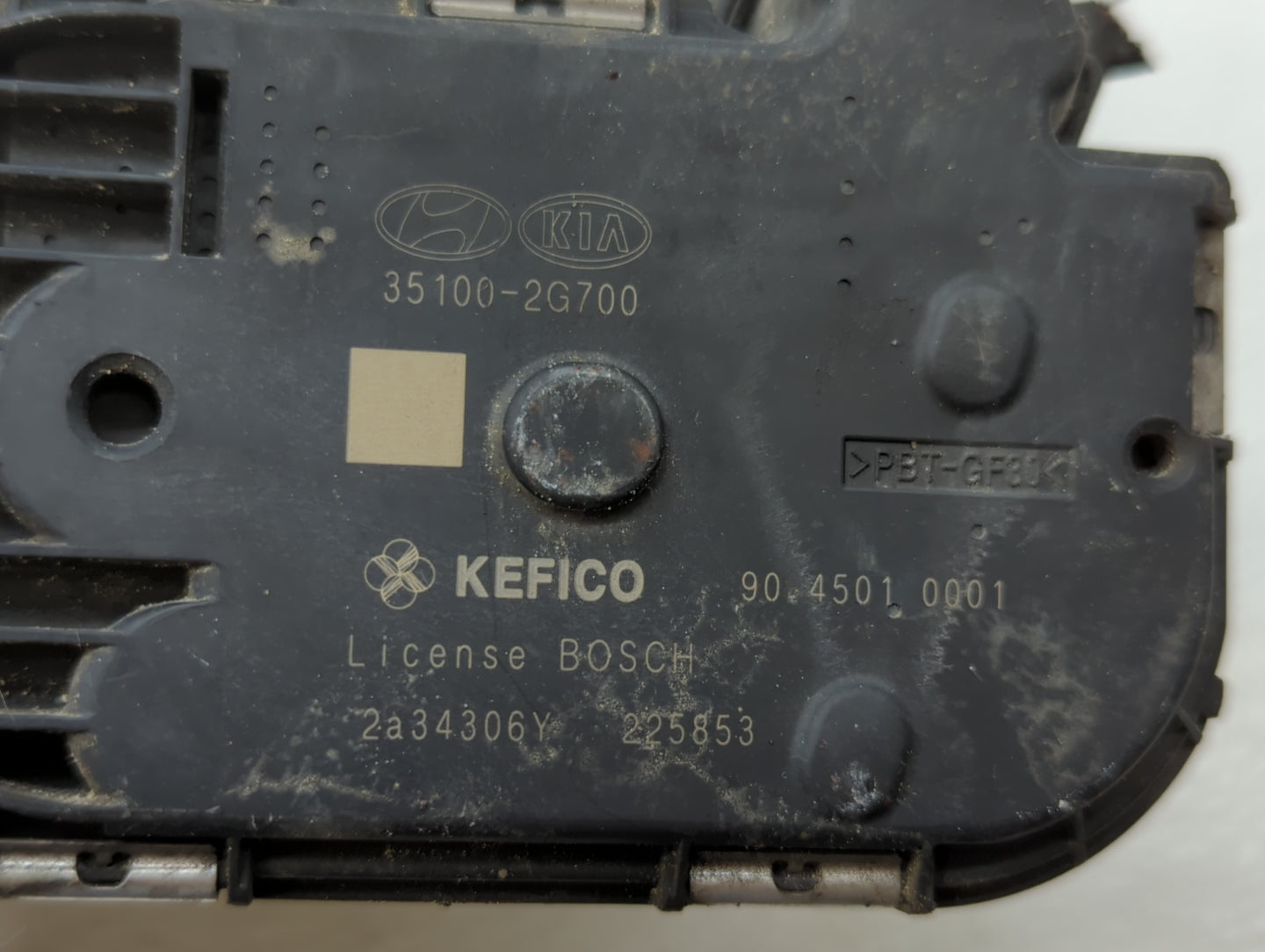 2011-2015 Kia Optima Throttle Body P/N:904501 0001 35100-2G700 Fits Fits 2011 2012 2013 2014 2015 2016 OEM Used Auto Parts -