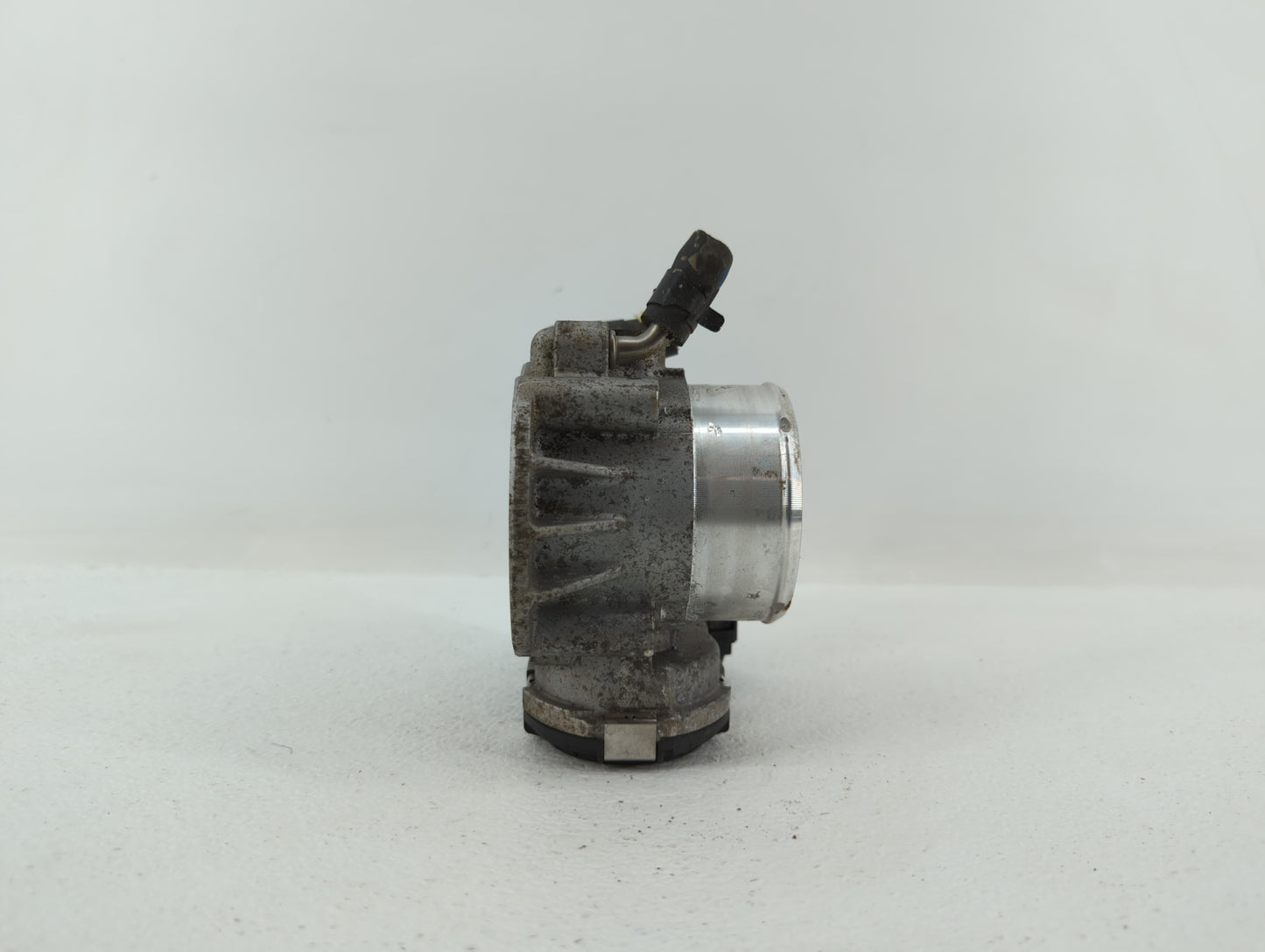 2011-2015 Kia Optima Throttle Body P/N:904501 0001 35100-2G700 Fits Fits 2011 2012 2013 2014 2015 2016 OEM Used Auto Parts -