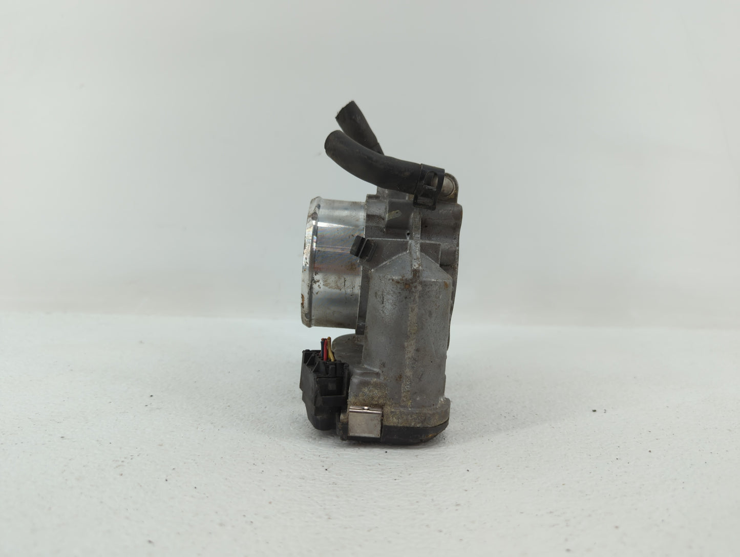 2011-2015 Kia Optima Throttle Body P/N:904501 0001 35100-2G700 Fits Fits 2011 2012 2013 2014 2015 2016 OEM Used Auto Parts -