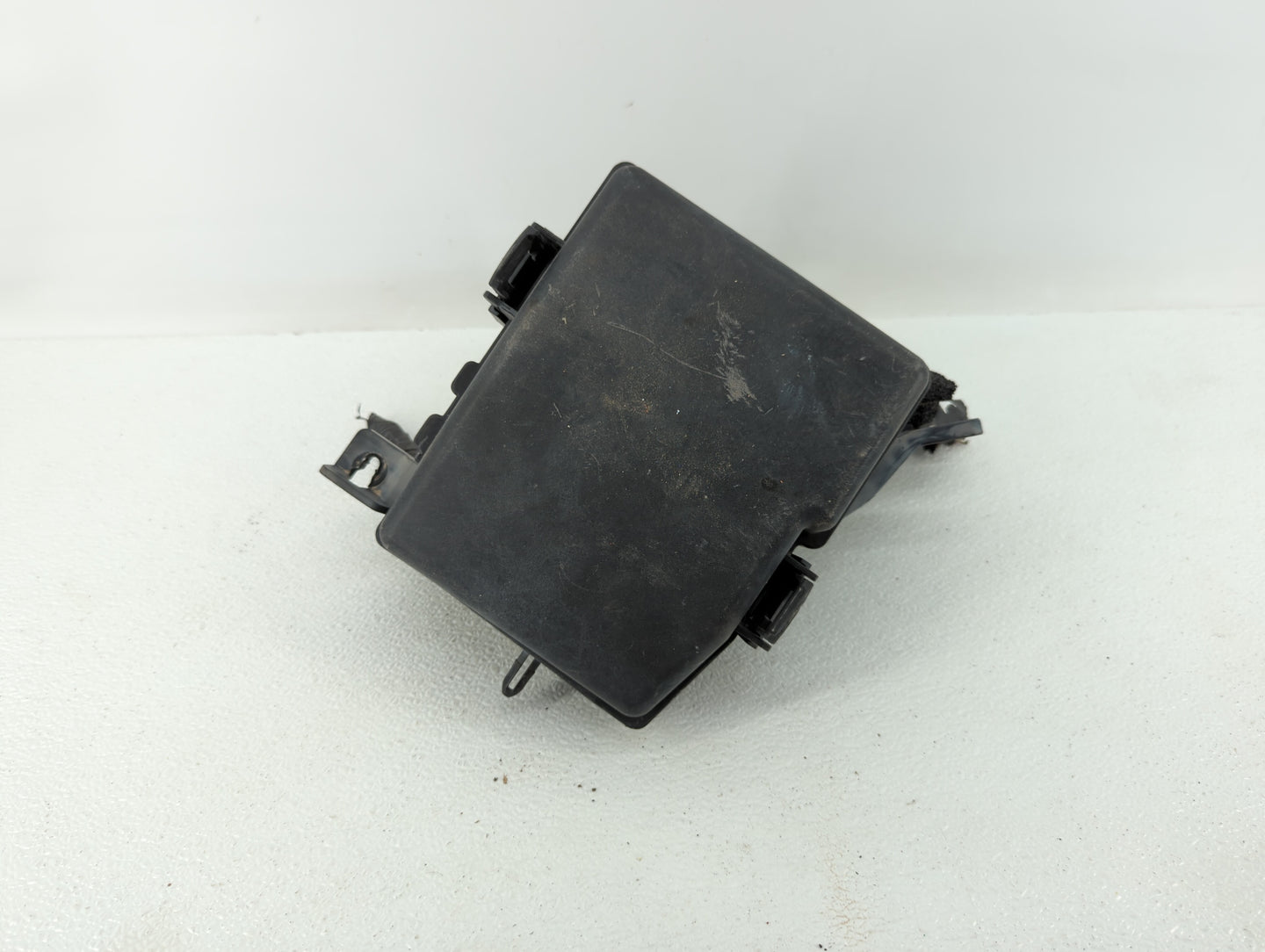 2014-2015 Kia Optima Fusebox Fuse Box Panel Relay Module P/N:VS912504C860QA Fits Fits 2014 2015 OEM Used Auto Parts - Oemuse
