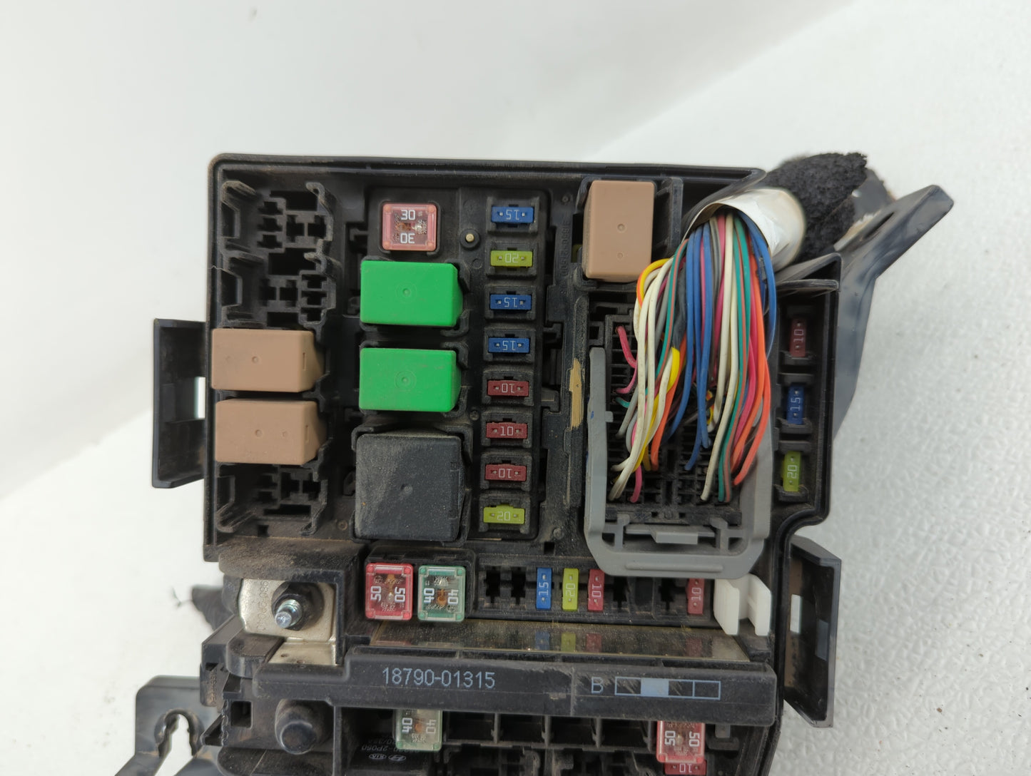 2014-2015 Kia Optima Fusebox Fuse Box Panel Relay Module P/N:VS912504C860QA Fits Fits 2014 2015 OEM Used Auto Parts - Oemuse