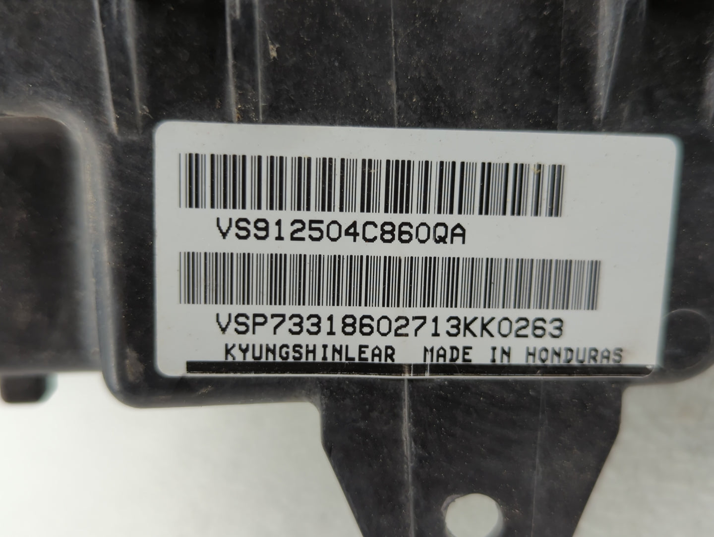 2014-2015 Kia Optima Fusebox Fuse Box Panel Relay Module P/N:VS912504C860QA Fits Fits 2014 2015 OEM Used Auto Parts - Oemuse