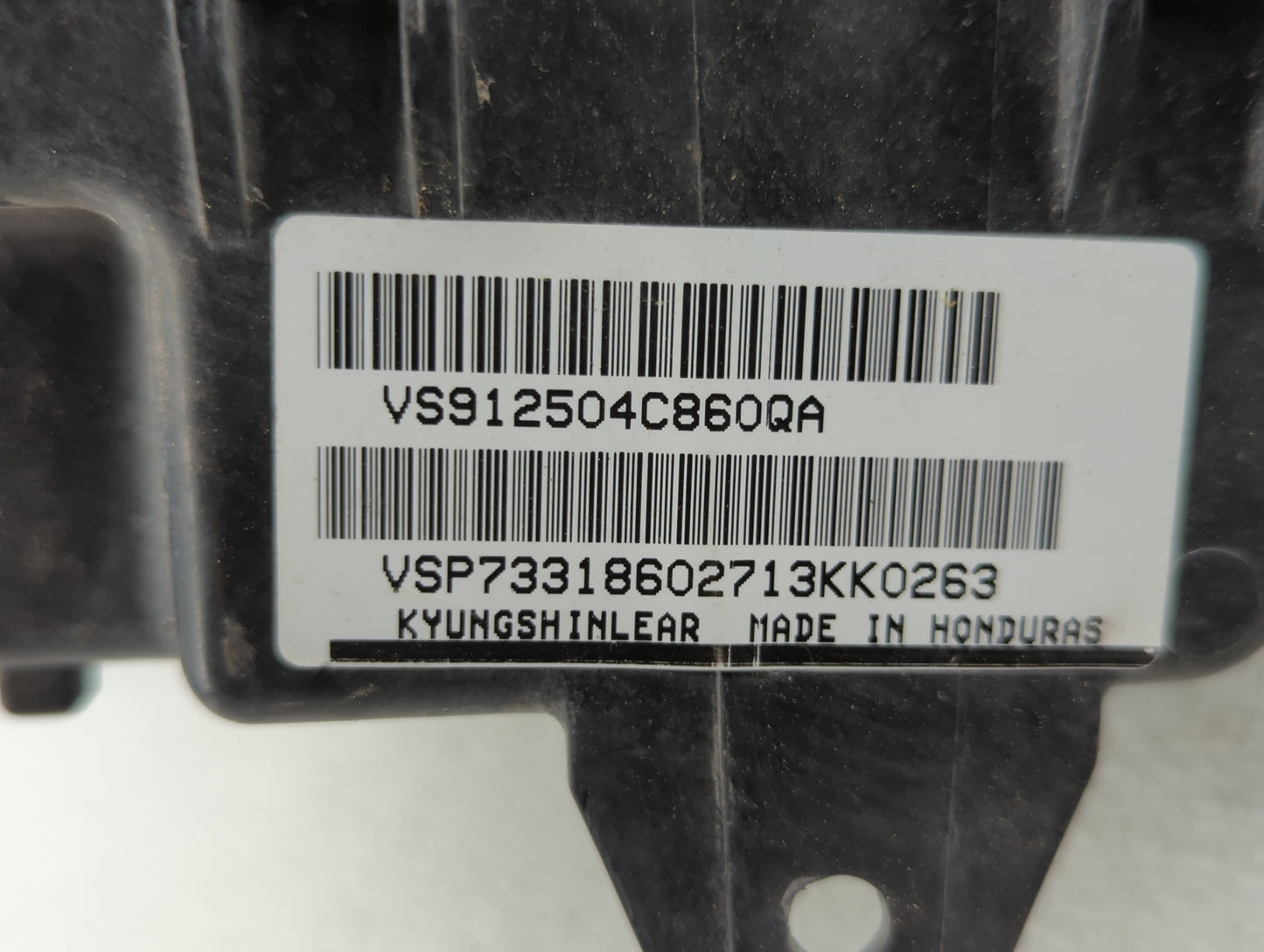 2014-2015 Kia Optima Fusebox Fuse Box Panel Relay Module P/N:VS912504C860QA Fits Fits 2014 2015 OEM Used Auto Parts - Oemuse