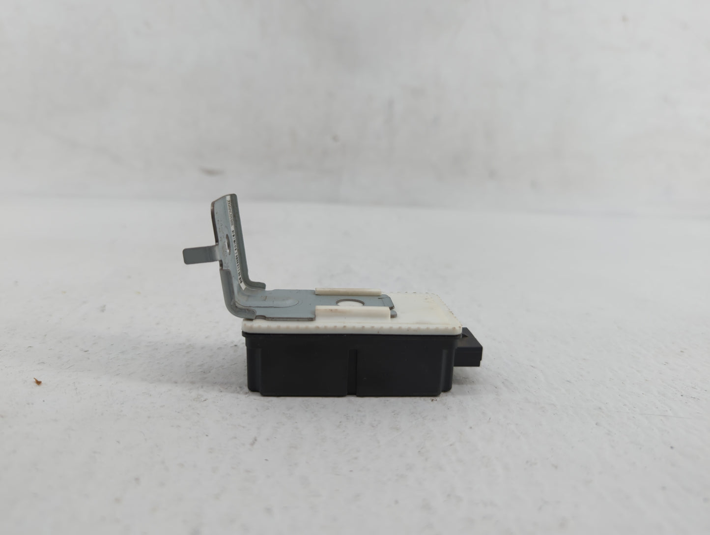 2014-2015 Kia Optima Chassis Control Module Ccm Bcm Body Control - Oemusedautoparts1.com
