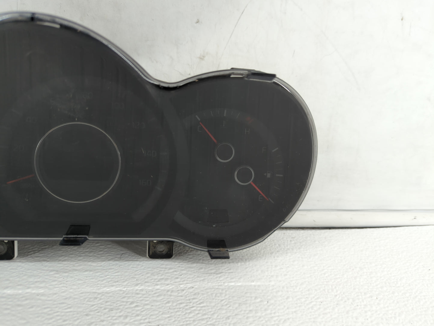 2014-2015 Kia Optima Instrument Cluster Speedometer Gauges P/N:94031-2T270 Fits Fits 2014 2015 OEM Used Auto Parts - Oemused