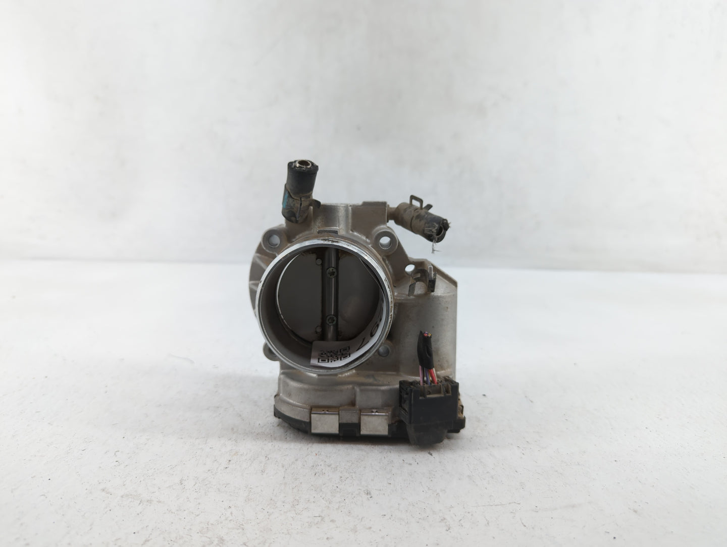 2011-2016 Kia Optima Throttle Body P/N:35100-2G700 35100-2G800 Fits Fits 2011 2012 2013 2014 2015 2016 OEM Used Auto Parts -