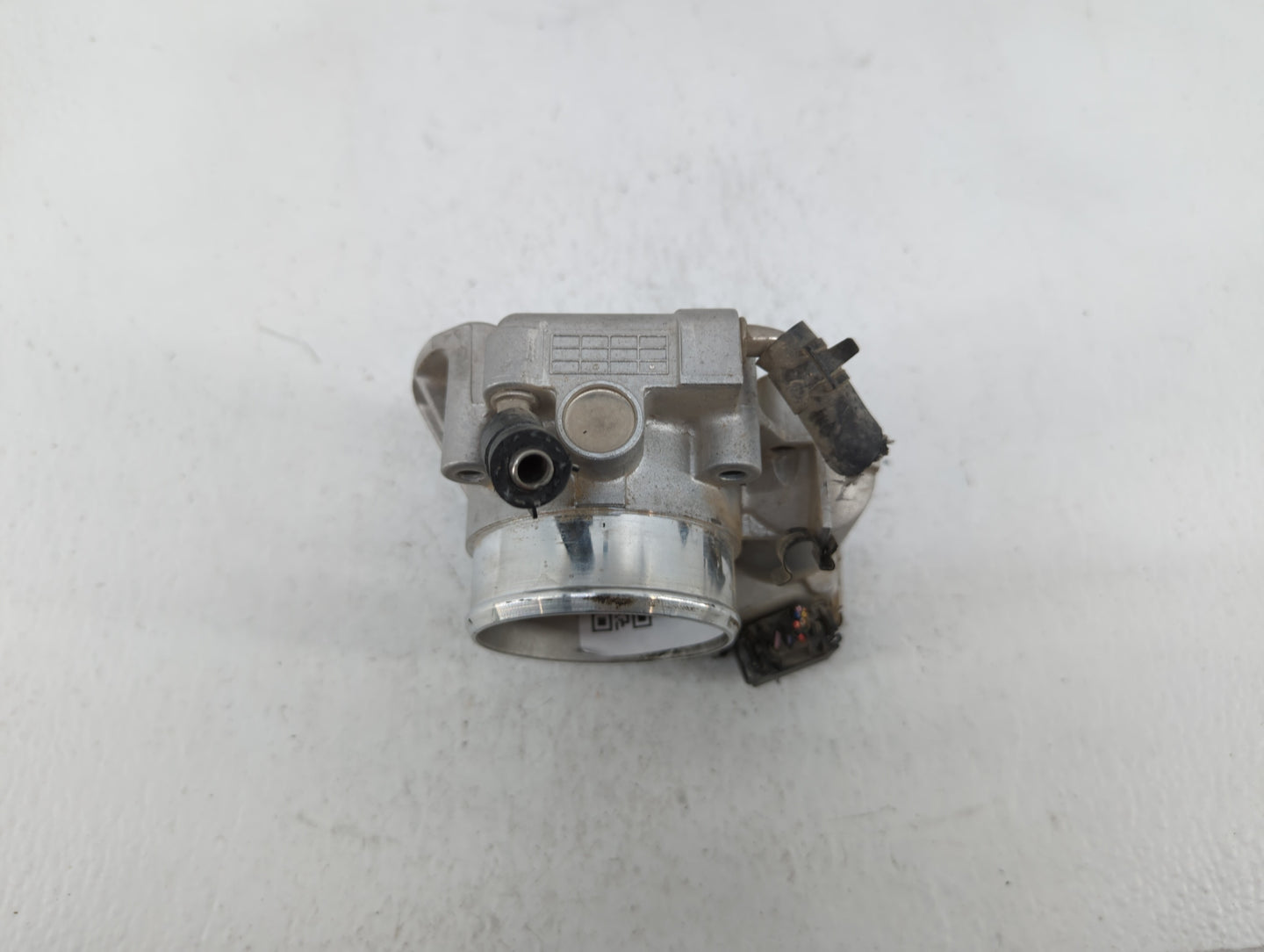 2011-2016 Kia Optima Throttle Body P/N:35100-2G700 35100-2G800 Fits Fits 2011 2012 2013 2014 2015 2016 OEM Used Auto Parts -