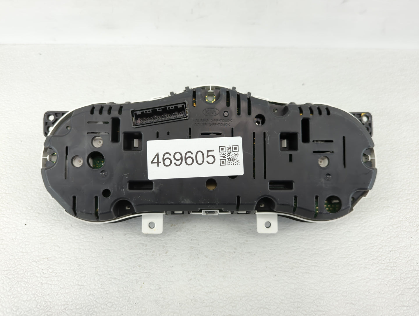 2014-2015 Kia Optima Instrument Cluster Speedometer Gauges P/N:94041-2T460 94031-2T270 Fits Fits 2014 2015 OEM Used Auto Par