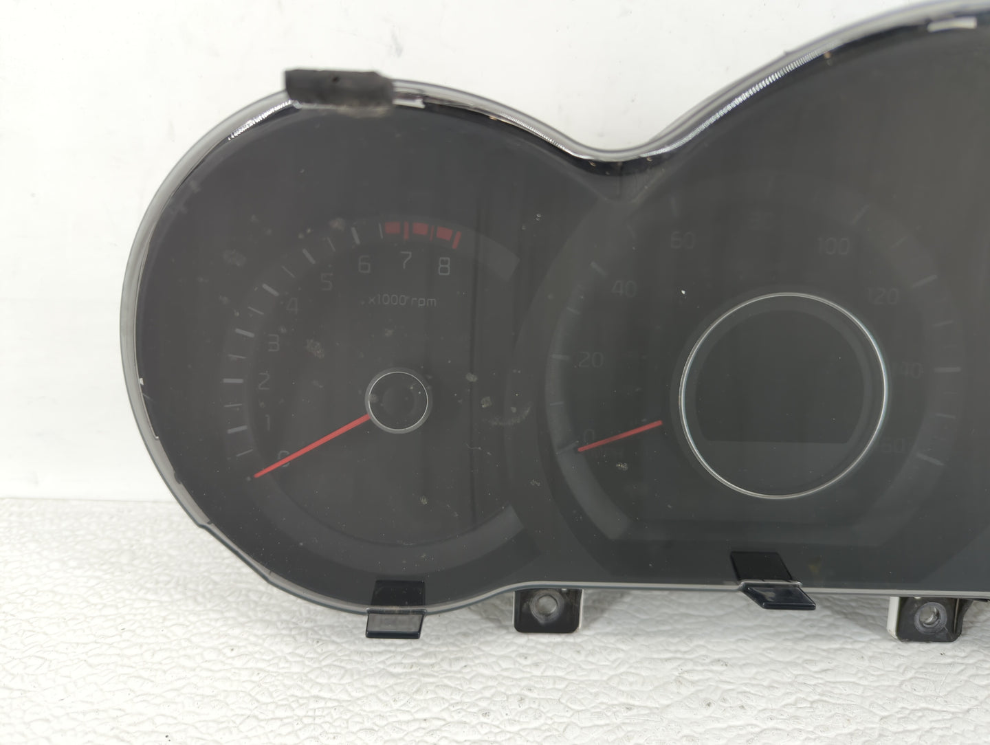 2014-2015 Kia Optima Instrument Cluster Speedometer Gauges P/N:94041-2T460 94031-2T270 Fits Fits 2014 2015 OEM Used Auto Par