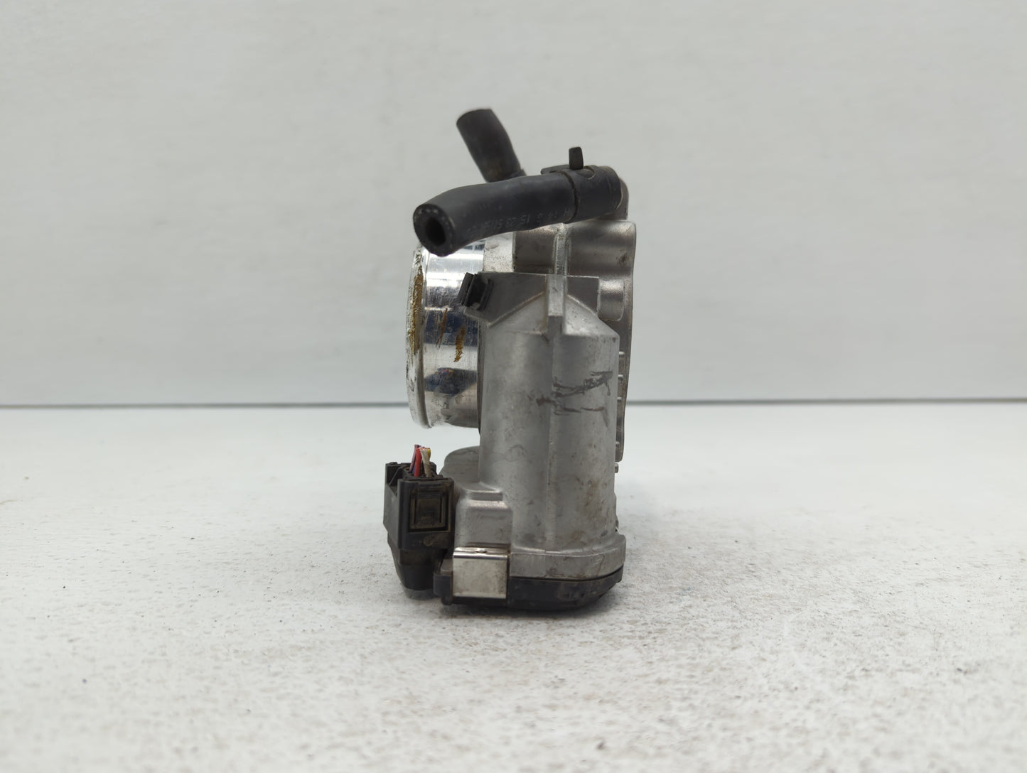 2011-2016 Kia Optima Throttle Body P/N:35100-2G800 Fits Fits 2011 2012 2013 2014 2015 2016 OEM Used Auto Parts - Oemusedauto