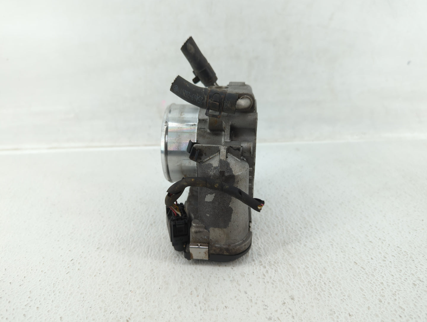 2011-2016 Kia Optima Throttle Body P/N:35100-2G700 35100-2G800 Fits Fits 2011 2012 2013 2014 2015 2016 OEM Used Auto Parts -