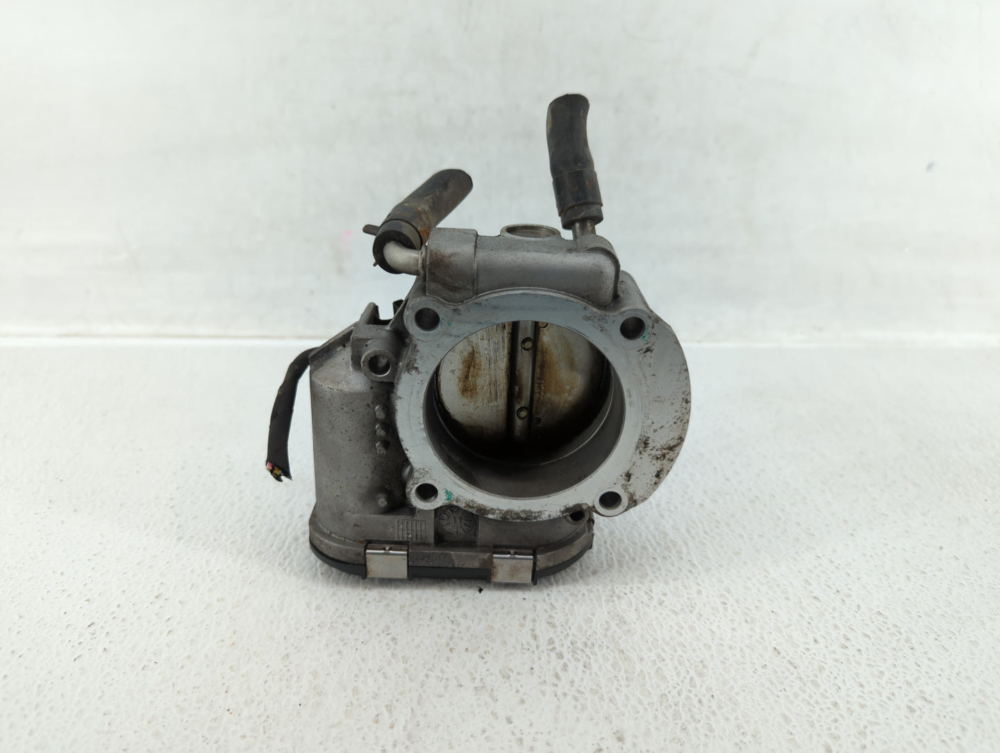 2011-2016 Kia Optima Throttle Body P/N:35100-2G700 35100-2G800 Fits Fits 2011 2012 2013 2014 2015 2016 OEM Used Auto Parts -
