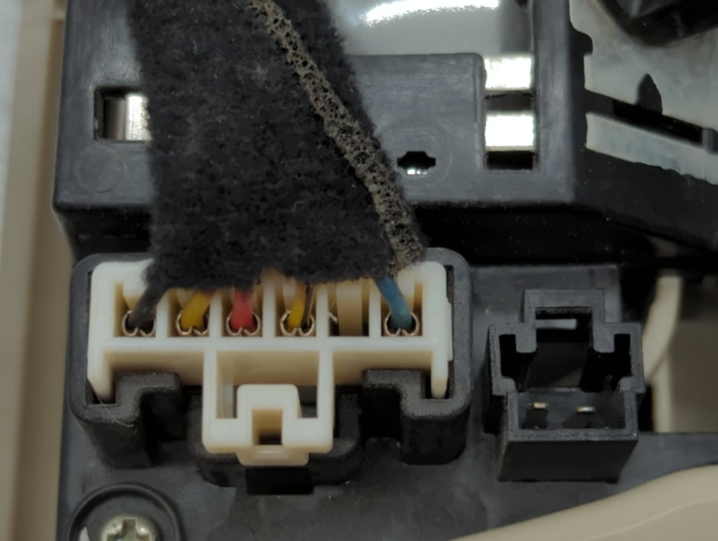2014 Kia Optima Overhead Roof Console - Oemusedautoparts1.com