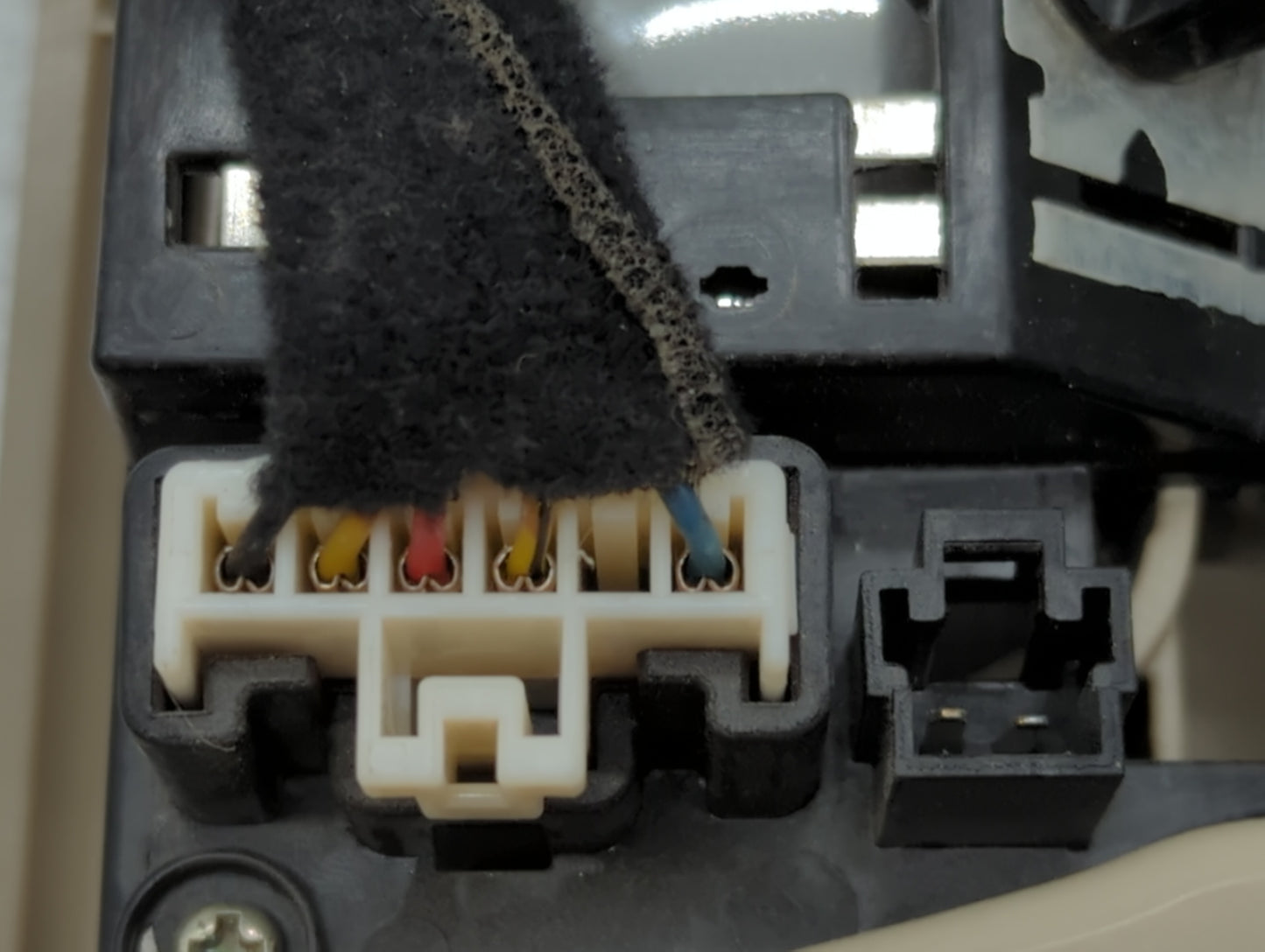 2014 Kia Optima Overhead Roof Console - Oemusedautoparts1.com