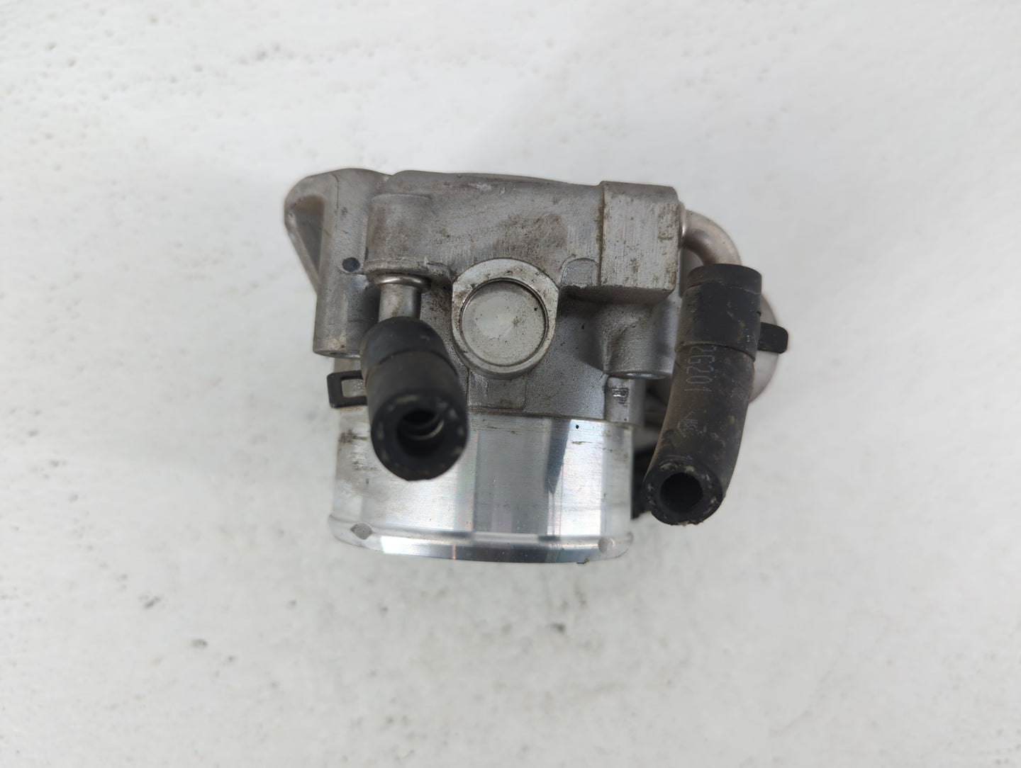 2011-2015 Kia Optima Throttle Body P/N:35100-2G700 Fits Fits 2011 2012 2013 2014 2015 2016 OEM Used Auto Parts - Oemusedauto