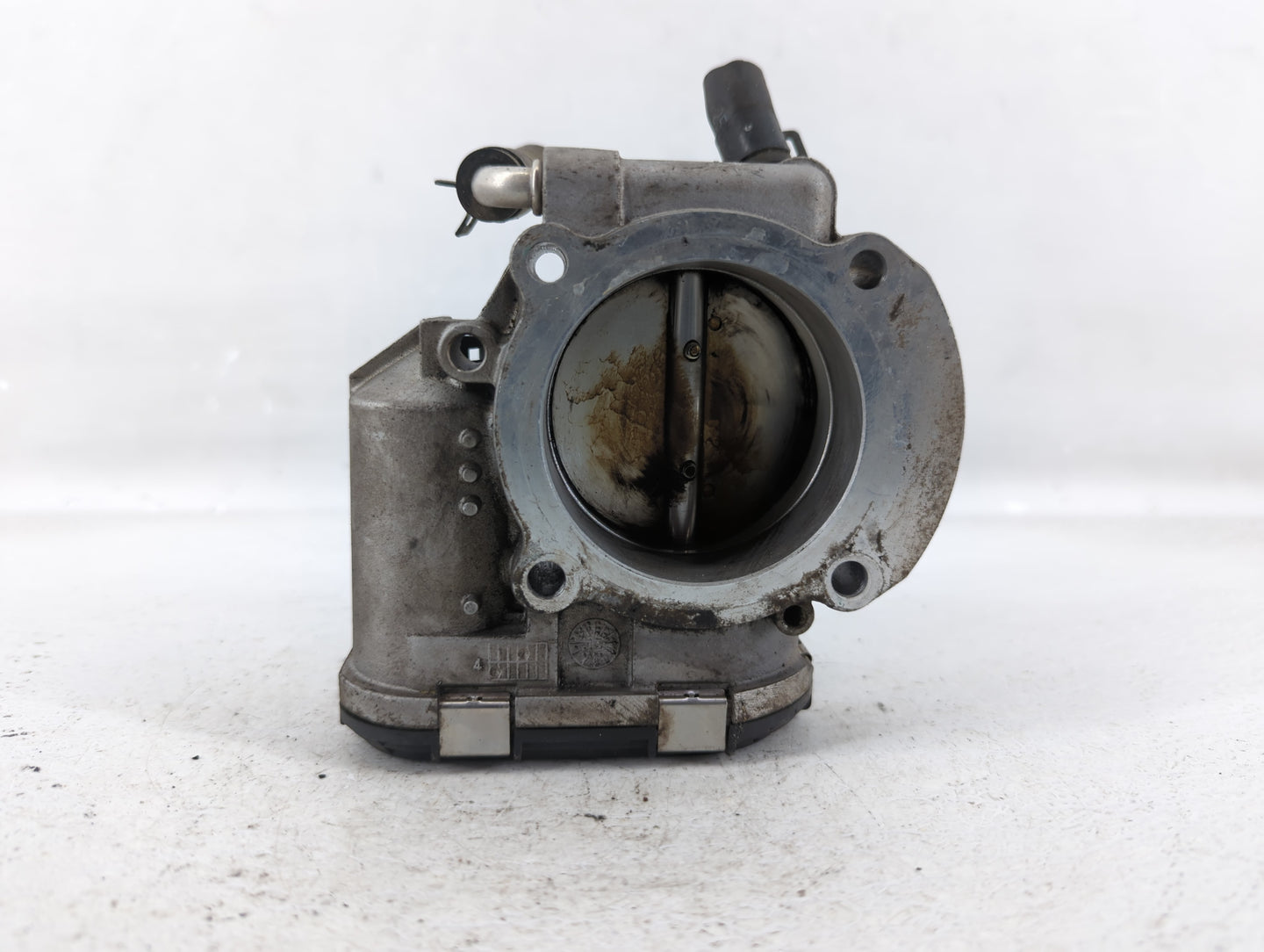 2011-2015 Kia Optima Throttle Body P/N:35100-2G700 Fits Fits 2011 2012 2013 2014 2015 2016 OEM Used Auto Parts - Oemusedauto