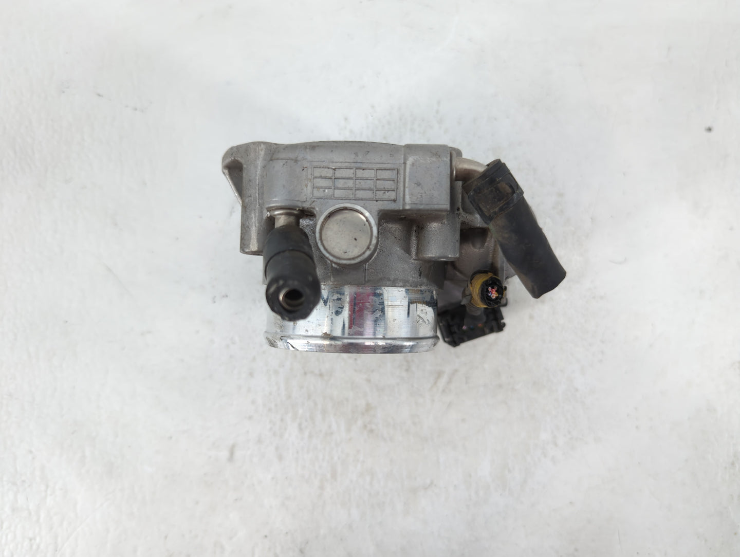 2011-2016 Kia Optima Throttle Body P/N:90 4501 0020 35100-2G800 Fits Fits 2011 2012 2013 2014 2015 2016 OEM Used Auto Parts 