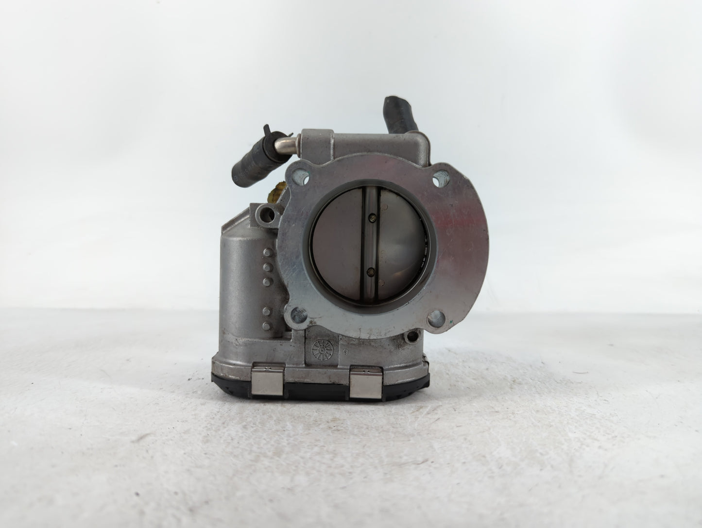 2011-2016 Kia Optima Throttle Body P/N:90 4501 0020 35100-2G800 Fits Fits 2011 2012 2013 2014 2015 2016 OEM Used Auto Parts 