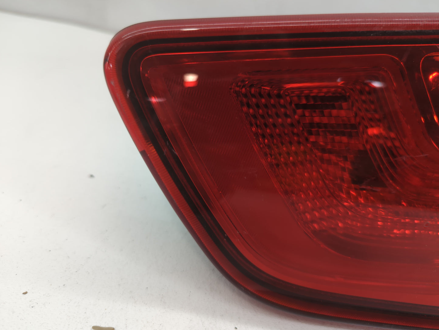 2014-2015 Kia Optima Tail Light Assembly Driver Left OEM P/N:R 09OU L1L4 Fits Fits 2014 2015 OEM Used Auto Parts - Oemusedau