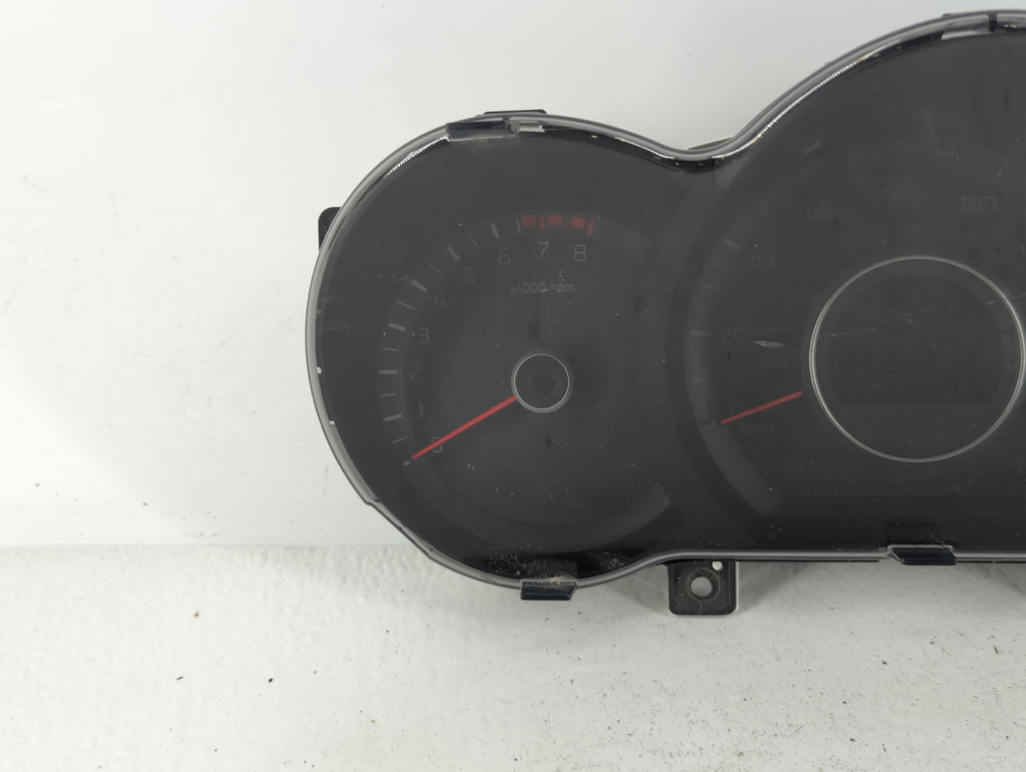 2014-2015 Kia Optima Instrument Cluster Speedometer Gauges P/N:94031-2T270 Fits Fits 2014 2015 OEM Used Auto Parts - Oemused