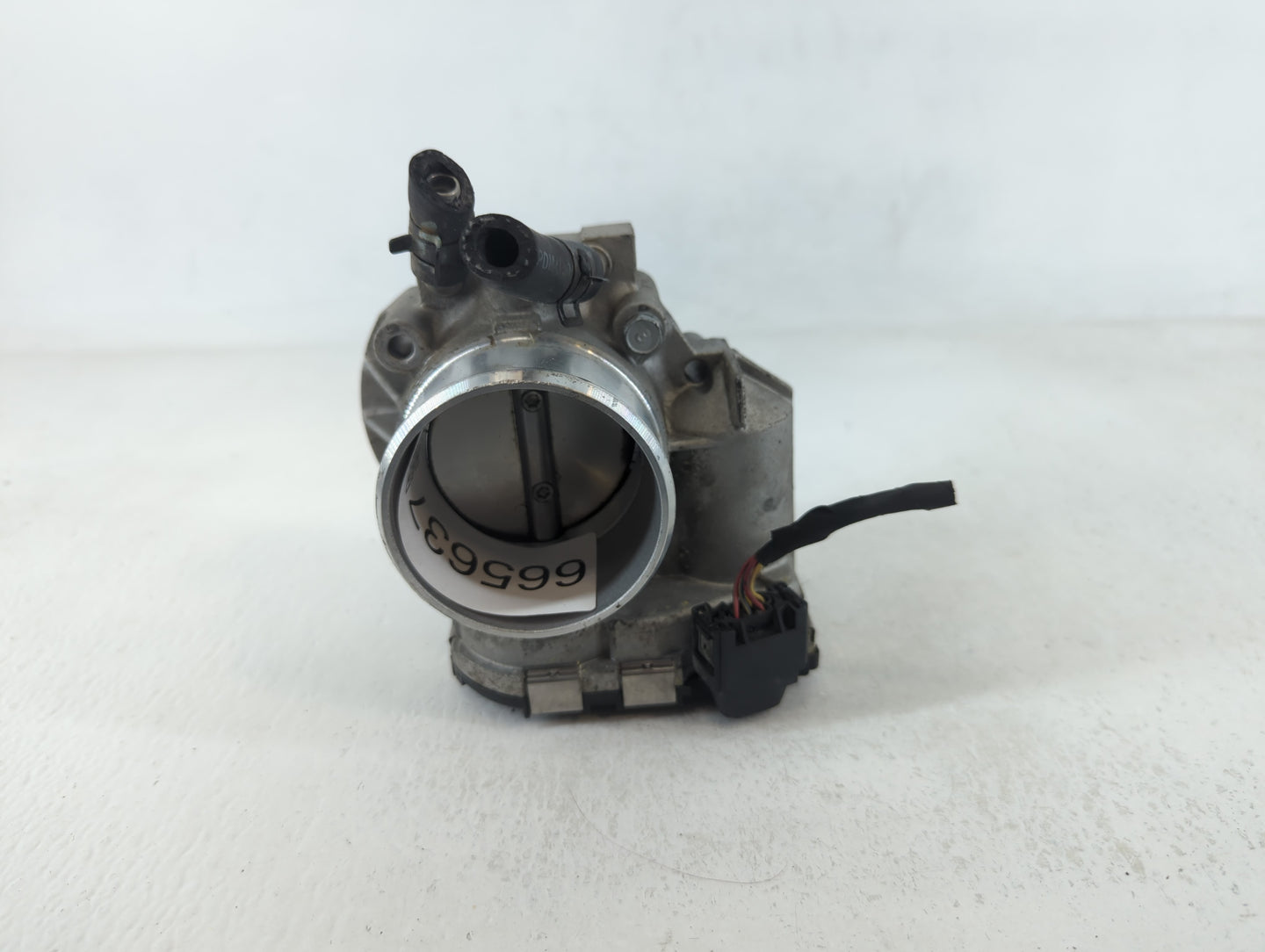 2011-2015 Kia Optima Throttle Body P/N:35100-2G710 Fits Fits 2011 2012 2013 2014 2015 2016 OEM Used Auto Parts - Oemusedauto