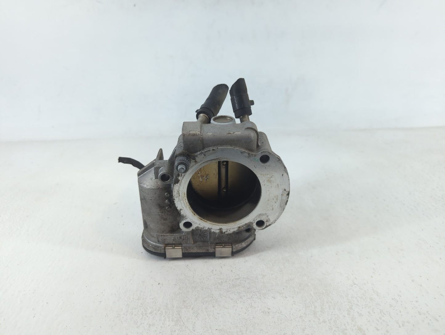 2011-2015 Kia Optima Throttle Body P/N:35100-2G710 Fits Fits 2011 2012 2013 2014 2015 2016 OEM Used Auto Parts - Oemusedauto