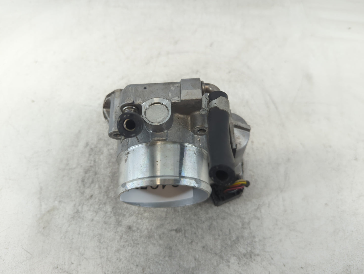 2011-2015 Kia Optima Throttle Body P/N:35100-2G700 Fits Fits 2011 2012 2013 2014 2015 2016 OEM Used Auto Parts - Oemusedauto