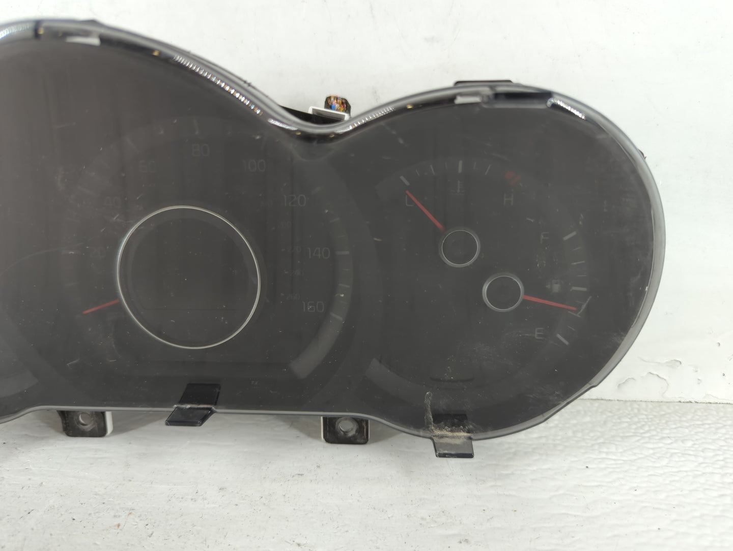 2014-2015 Kia Optima Instrument Cluster Speedometer Gauges P/N:94031-2T270 Fits Fits 2014 2015 OEM Used Auto Parts - Oemused