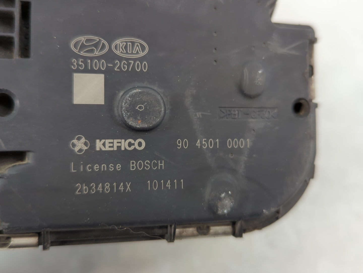 2011-2015 Kia Optima Throttle Body P/N:35100-2G700 Fits Fits 2011 2012 2013 2014 2015 2016 OEM Used Auto Parts - Oemusedauto