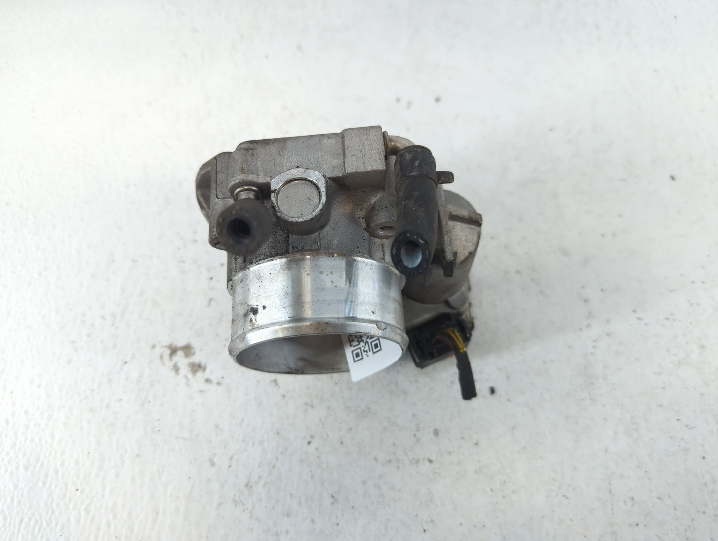 2011-2015 Kia Optima Throttle Body P/N:35100-2G700 Fits Fits 2011 2012 2013 2014 2015 2016 OEM Used Auto Parts - Oemusedauto