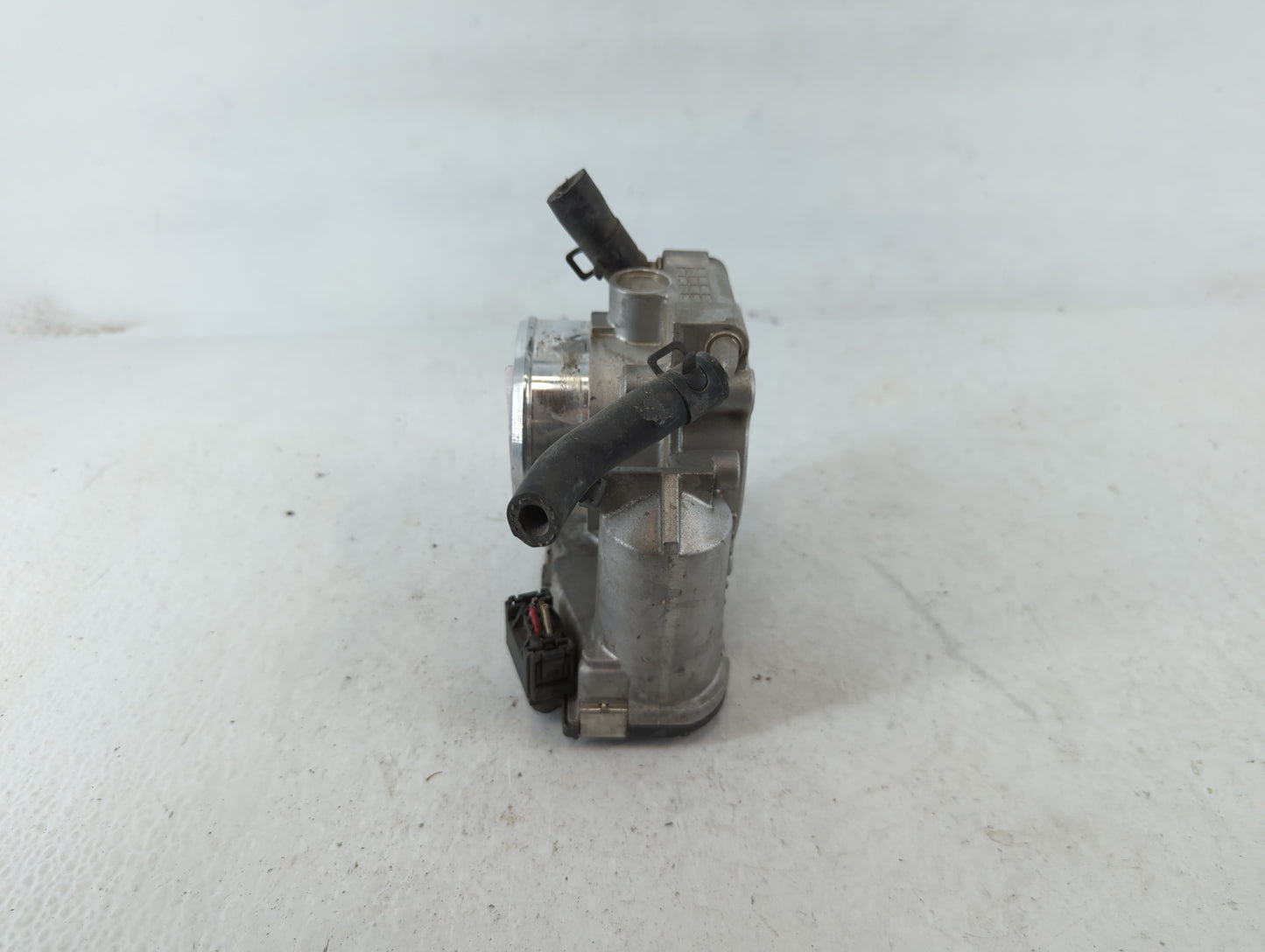 2011-2016 Kia Optima Throttle Body P/N:35100-2G800 Fits Fits 2011 2012 2013 2014 2015 2016 OEM Used Auto Parts - Oemusedauto