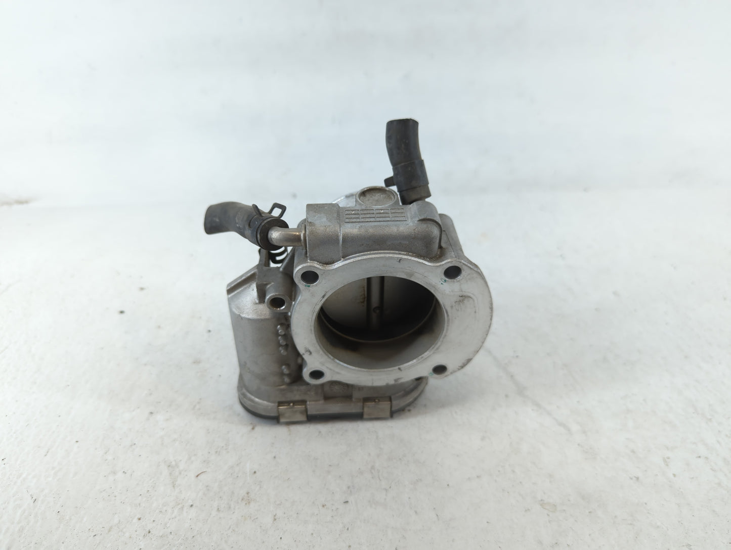 2011-2016 Kia Optima Throttle Body P/N:35100-2G800 Fits Fits 2011 2012 2013 2014 2015 2016 OEM Used Auto Parts - Oemusedauto
