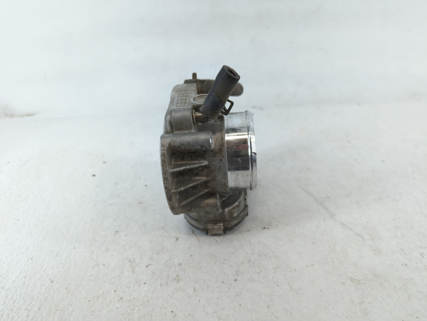 2011-2016 Kia Optima Throttle Body P/N:35100-2G800 Fits Fits 2011 2012 2013 2014 2015 2016 OEM Used Auto Parts - Oemusedauto