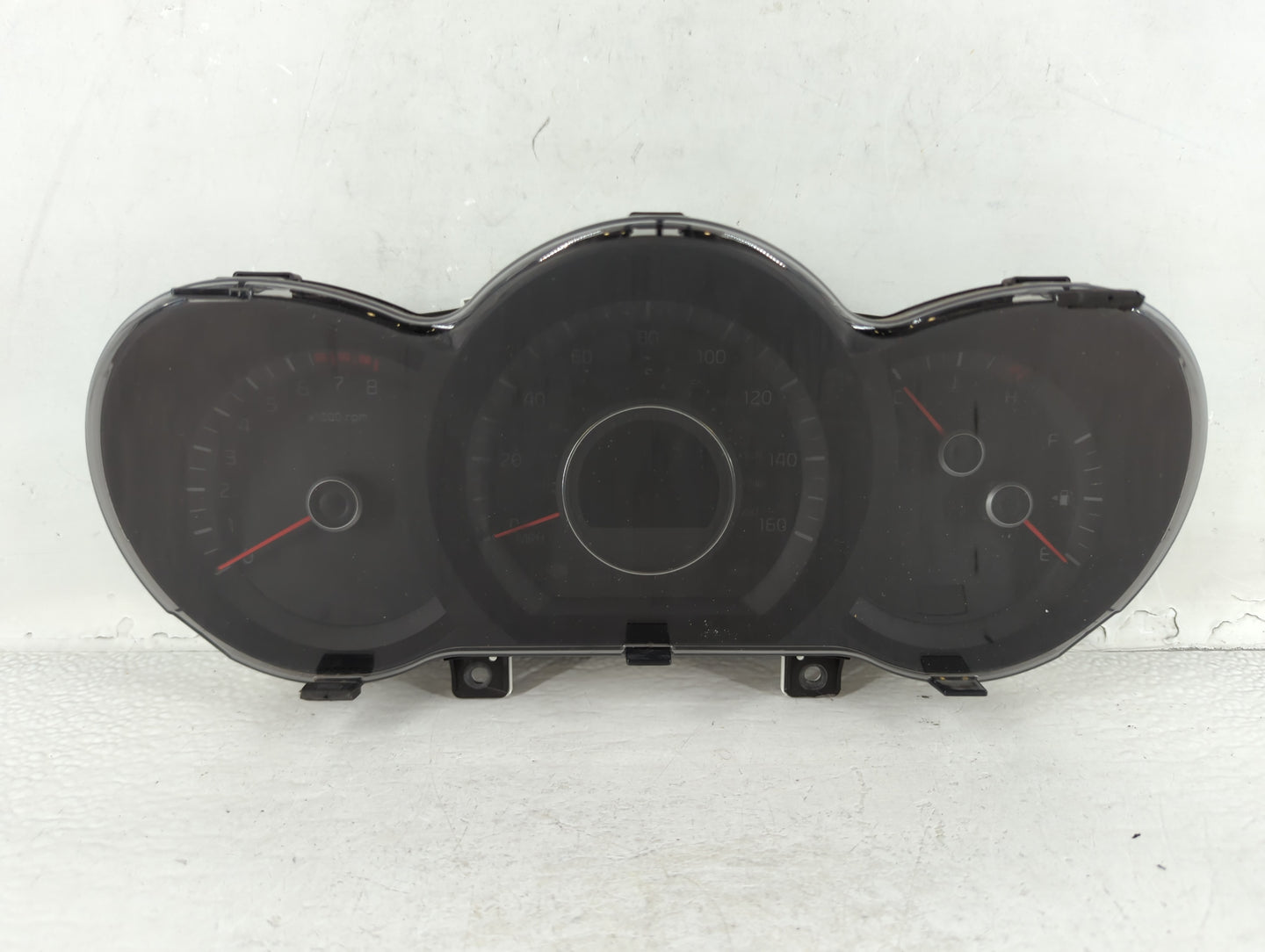 2014-2015 Kia Optima Instrument Cluster Speedometer Gauges P/N:94031-2T270 Fits Fits 2014 2015 OEM Used Auto Parts - Oemused
