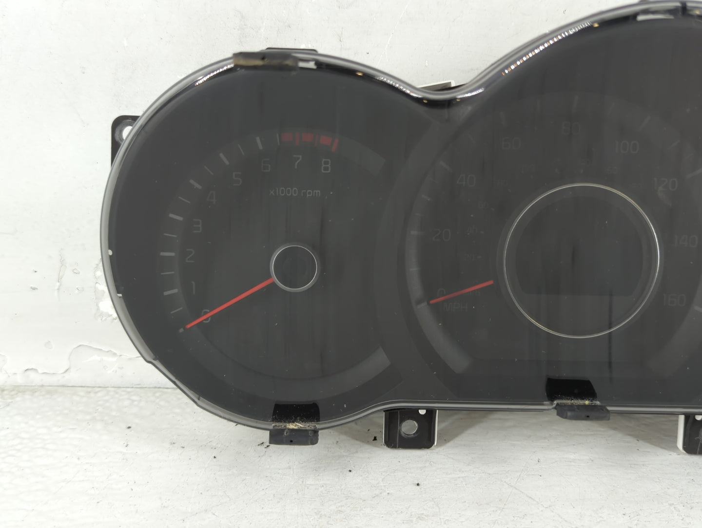 2014-2015 Kia Optima Instrument Cluster Speedometer Gauges P/N:94031-2T270 Fits Fits 2014 2015 OEM Used Auto Parts - Oemused