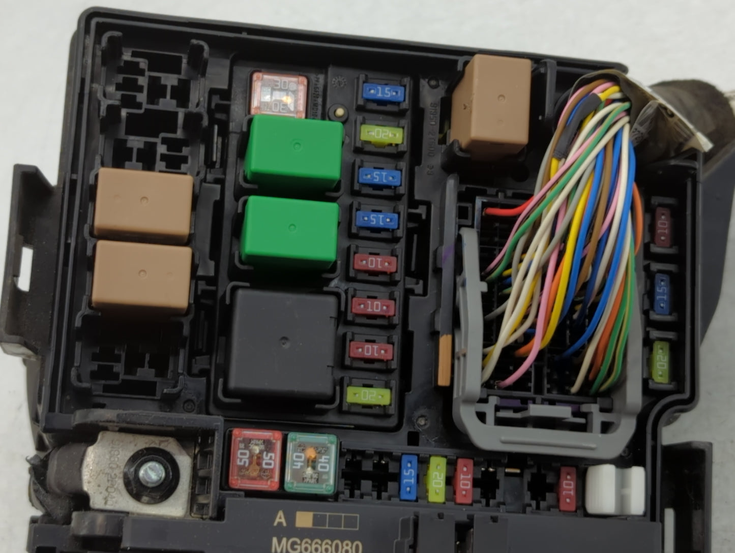 2014-2015 Kia Optima Fusebox Fuse Box Panel Relay Module P/N:91260-2T120 Fits Fits 2014 2015 OEM Used Auto Parts - Oemusedau