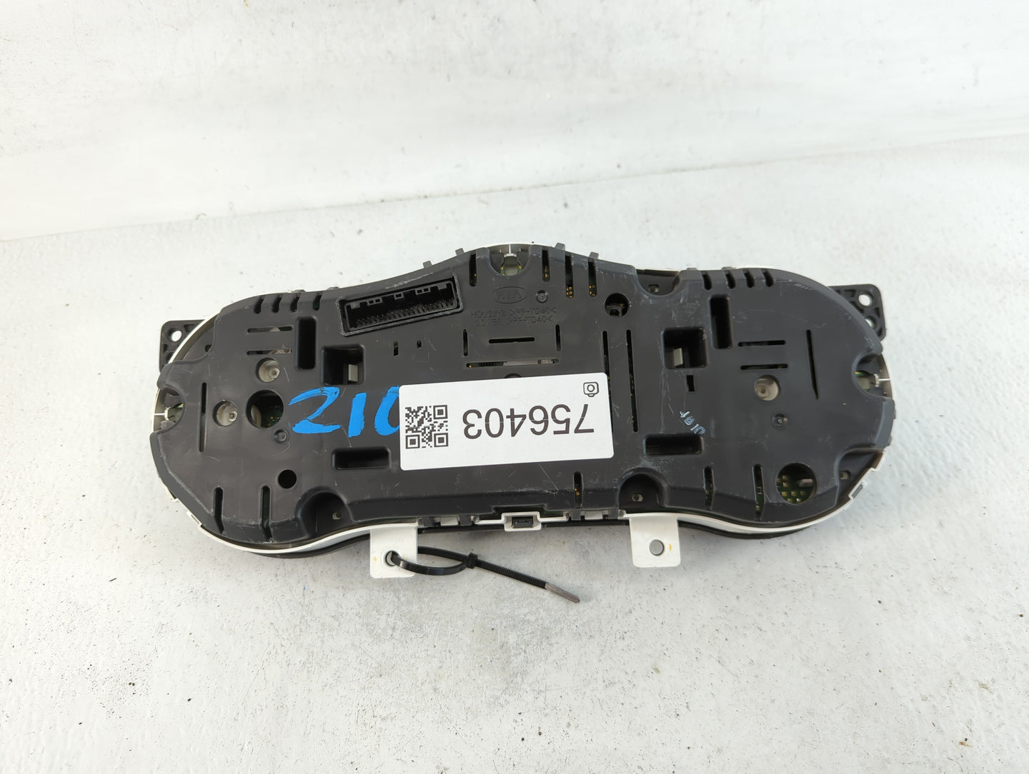 2014-2015 Kia Optima Instrument Cluster Speedometer Gauges P/N:94031-2T270 Fits Fits 2014 2015 OEM Used Auto Parts - Oemused