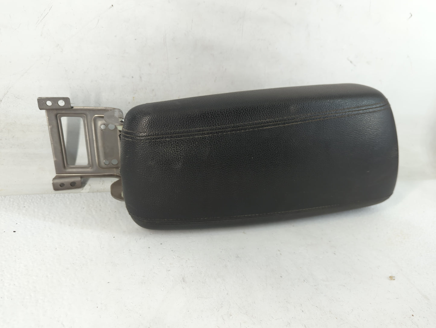 2014 Kia Optima Center Console Armrest Cover Lid Fits OEM Used Auto Parts - Oemusedautoparts1.com