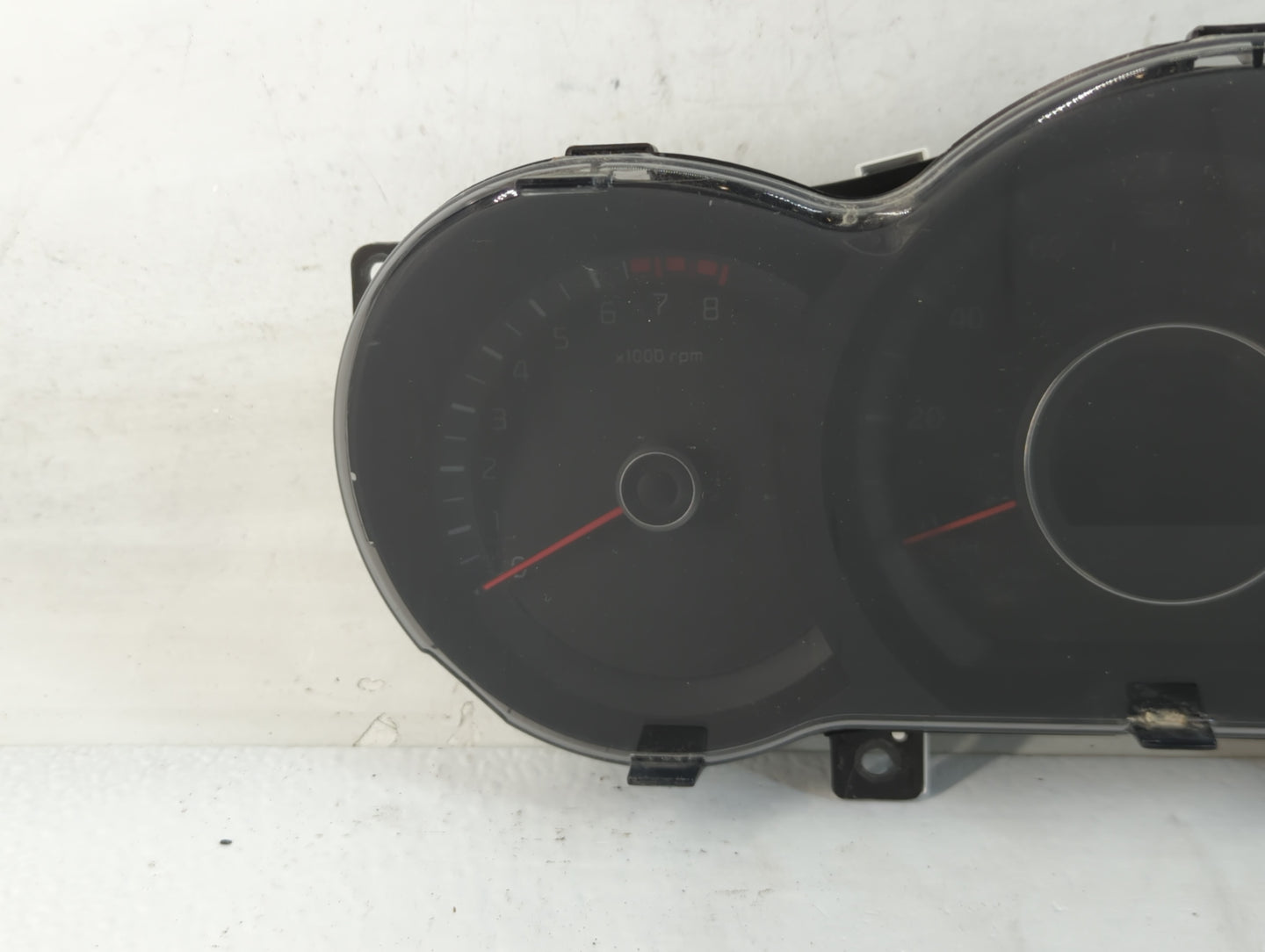 2014-2015 Kia Optima Instrument Cluster Speedometer Gauges P/N:94031-2T270 Fits Fits 2014 2015 OEM Used Auto Parts - Oemused