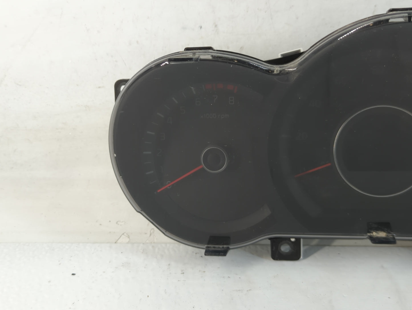 2014-2015 Kia Optima Instrument Cluster Speedometer Gauges P/N:94031-2T270 Fits Fits 2014 2015 OEM Used Auto Parts - Oemused