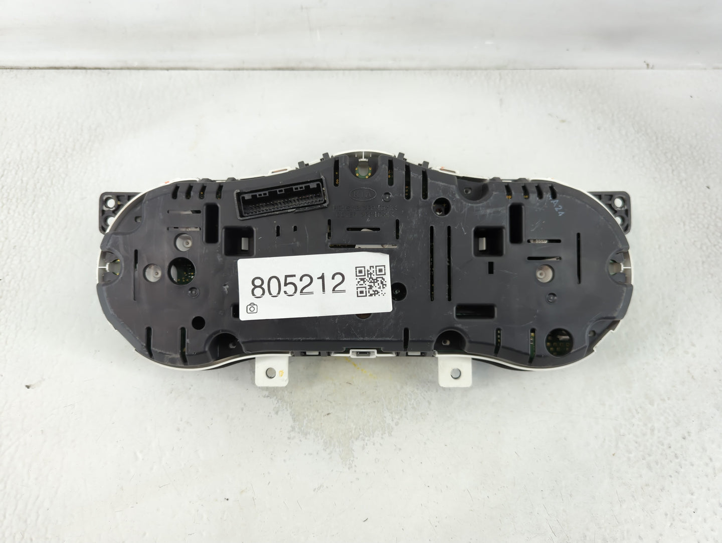 2014-2015 Kia Optima Instrument Cluster Speedometer Gauges P/N:94031-2T270 Fits Fits 2014 2015 OEM Used Auto Parts - Oemused